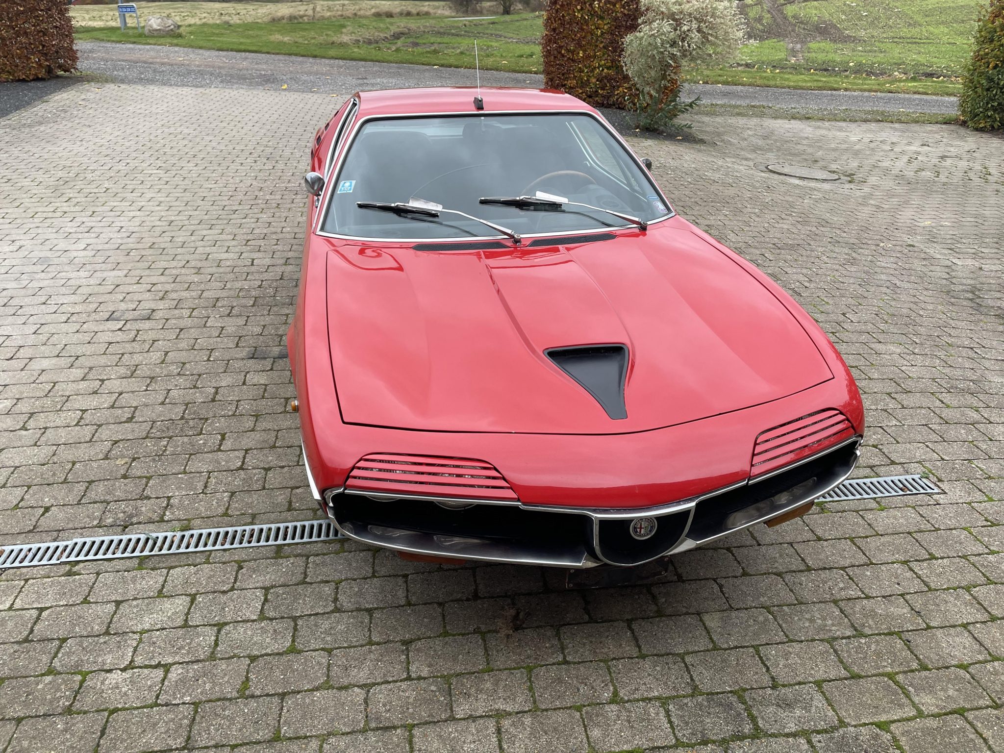 Alfa Romeo Montreal 