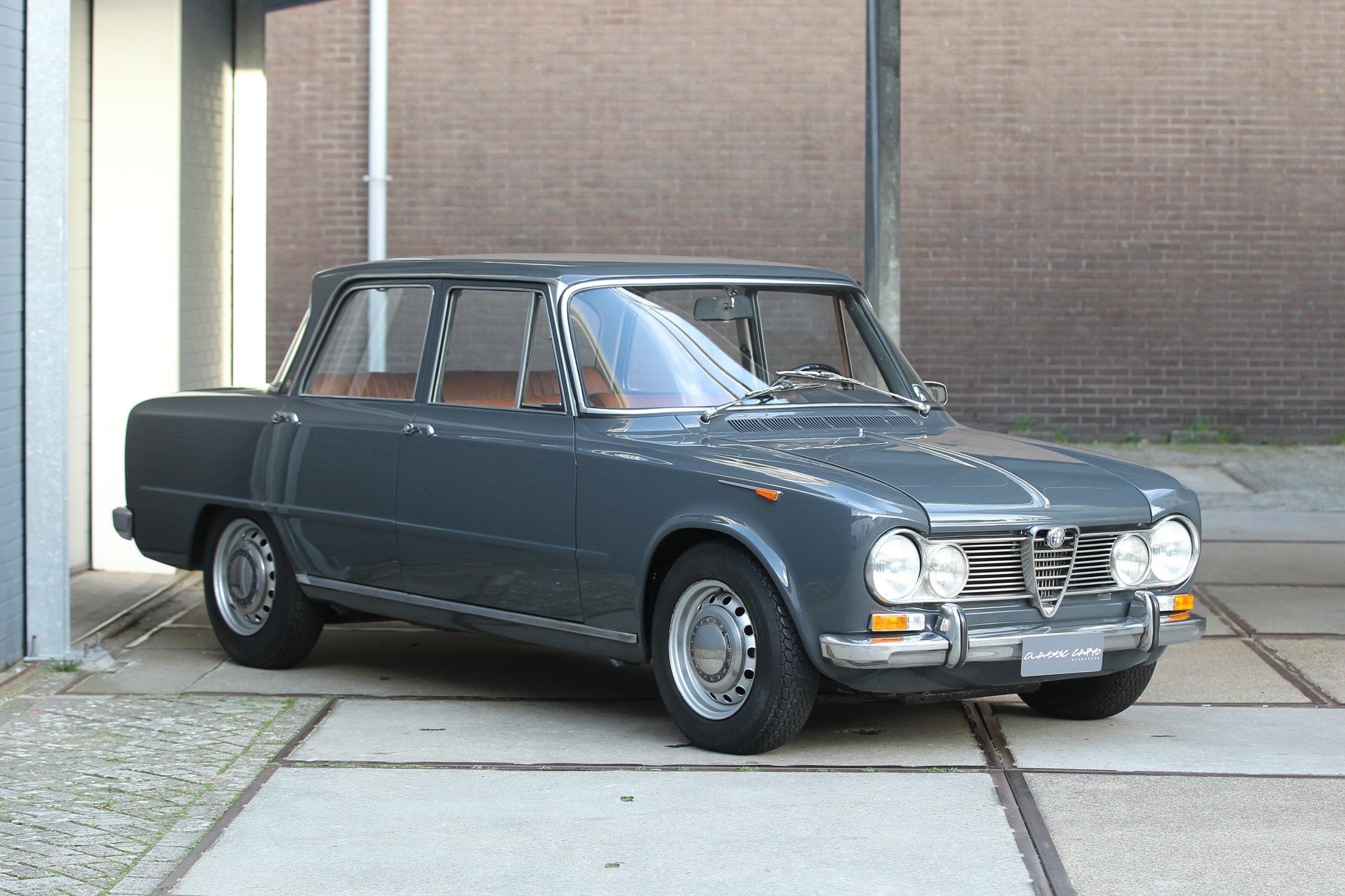 Alfa Romeo 105 Series Sedan 