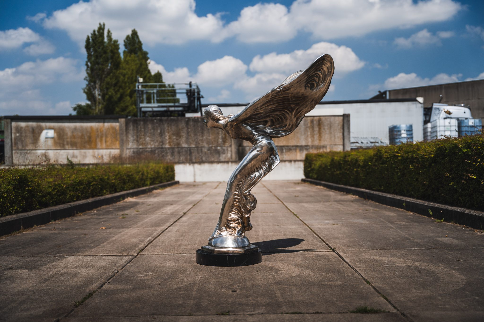 Rolls-Royce “Spirit of Ecstasy” Statue