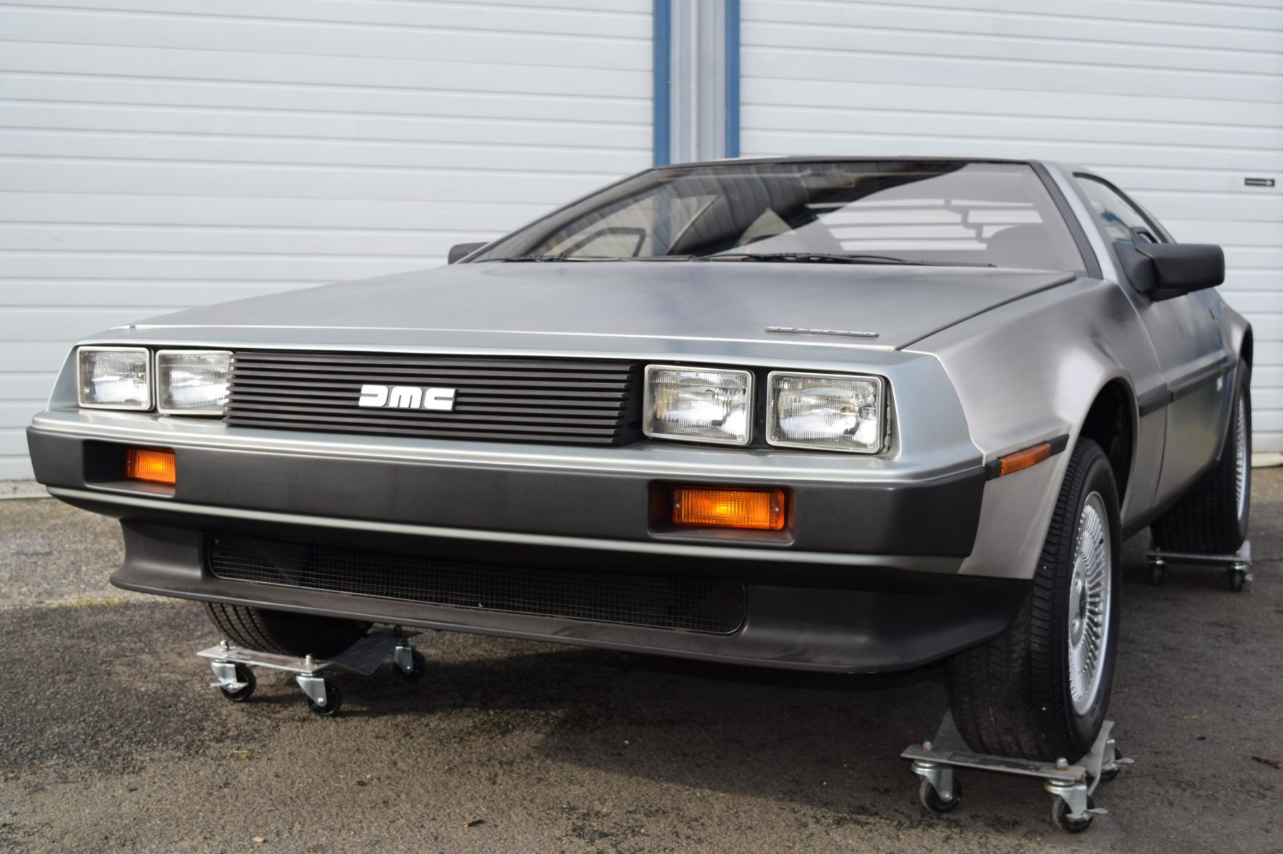 DeLorean DMC-12 