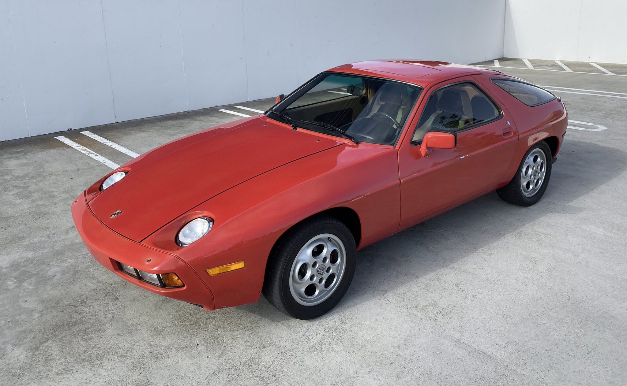 Porsche 928 