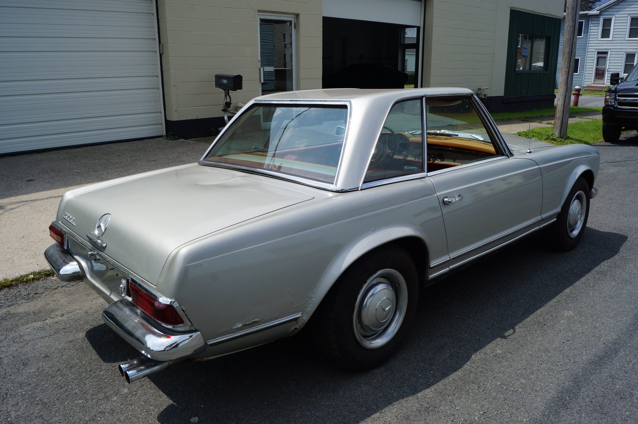 Mercedes-Benz W113 SL 