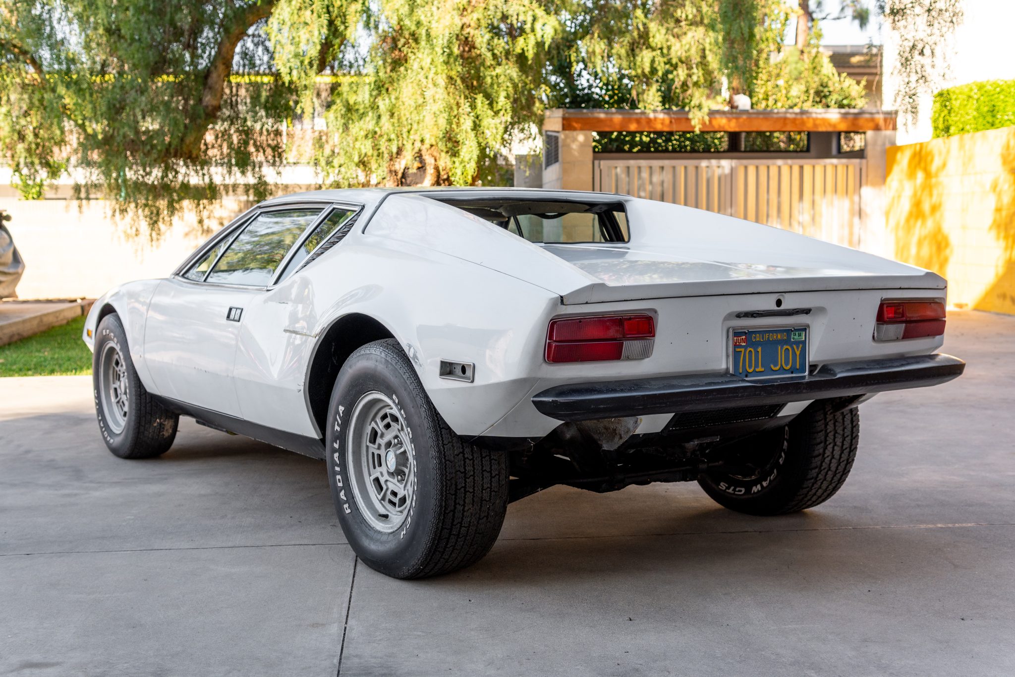 DeTomaso Pantera 