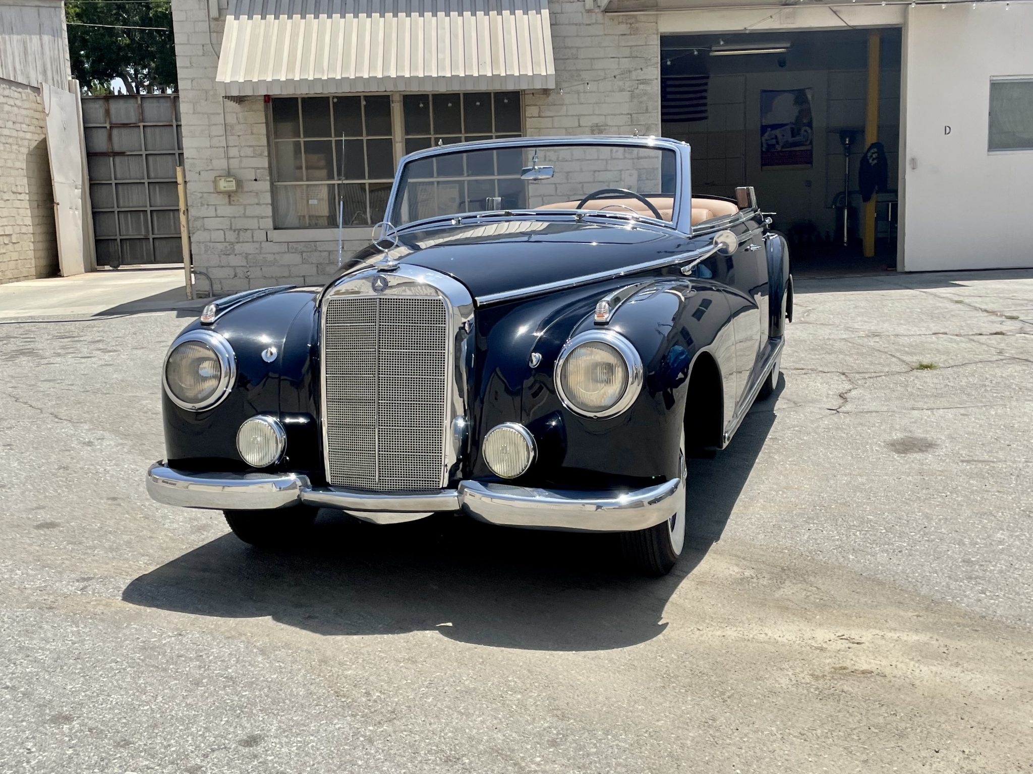 Mercedes-Benz W186 & W189 Adenauer 