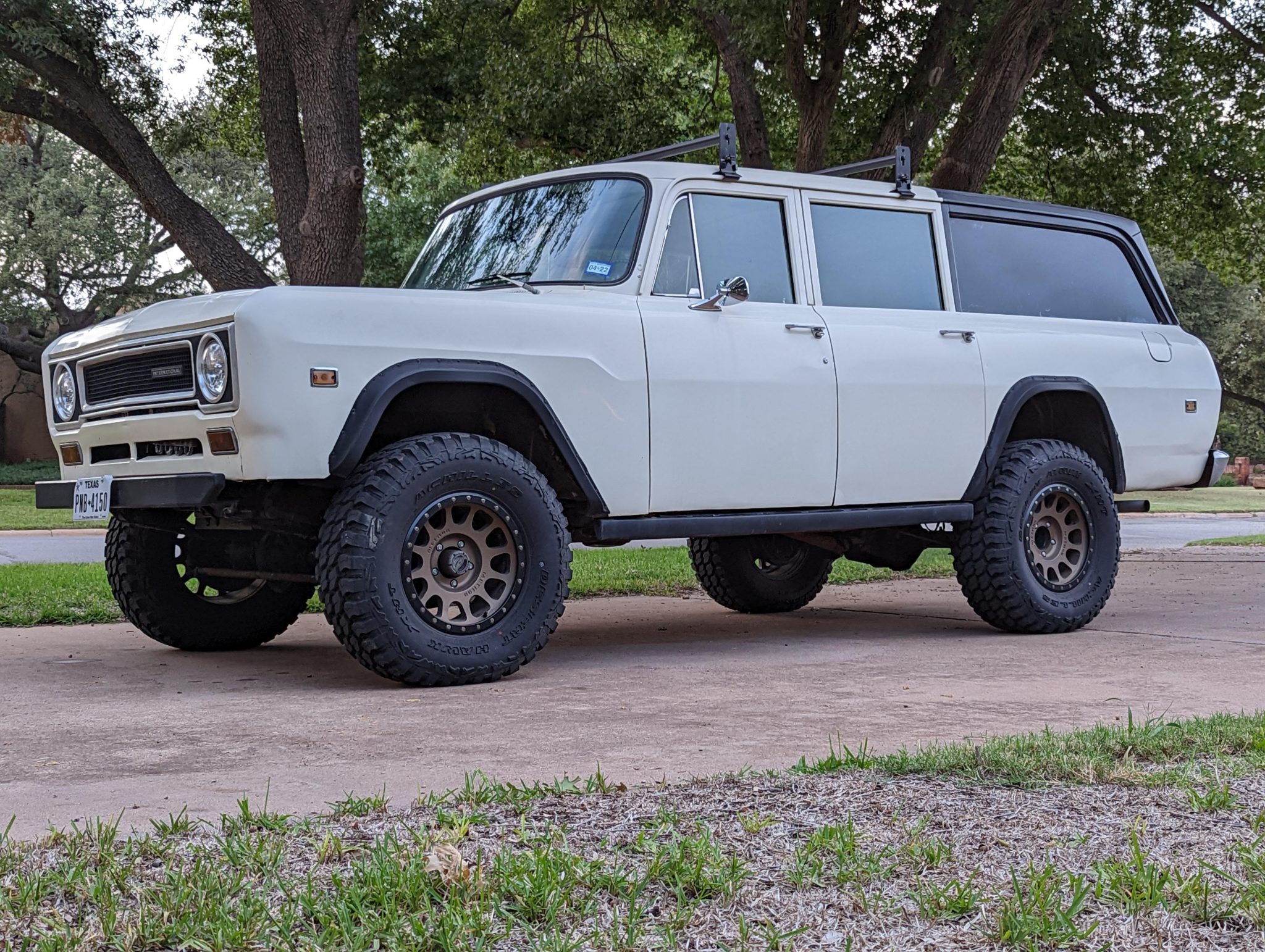 International Harvester Travelall 