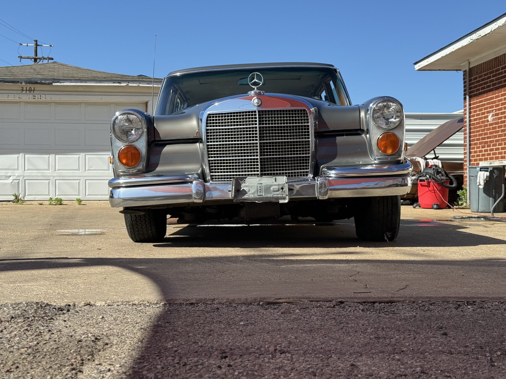 Mercedes-Benz 600 