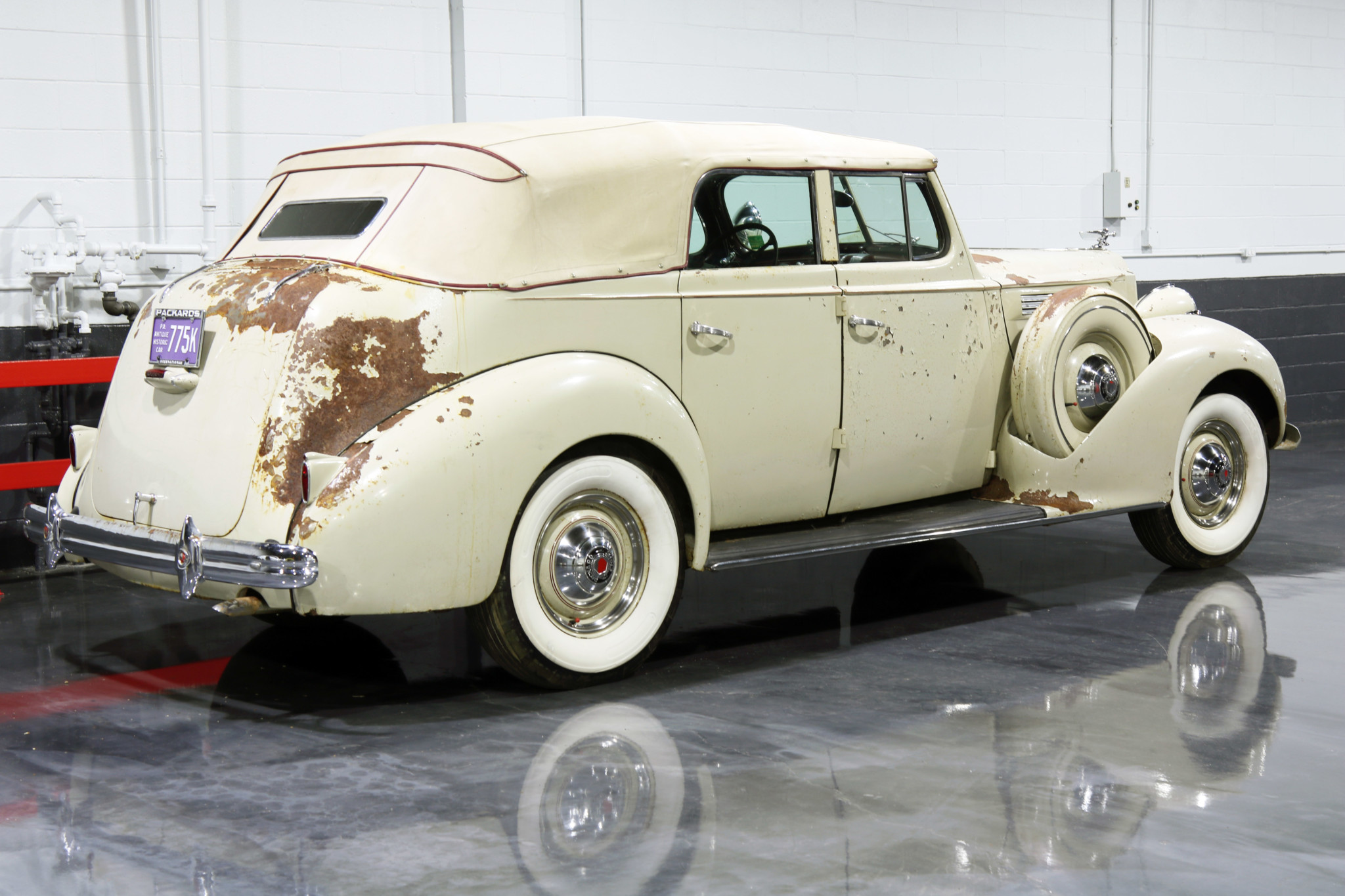 Packard Eight 