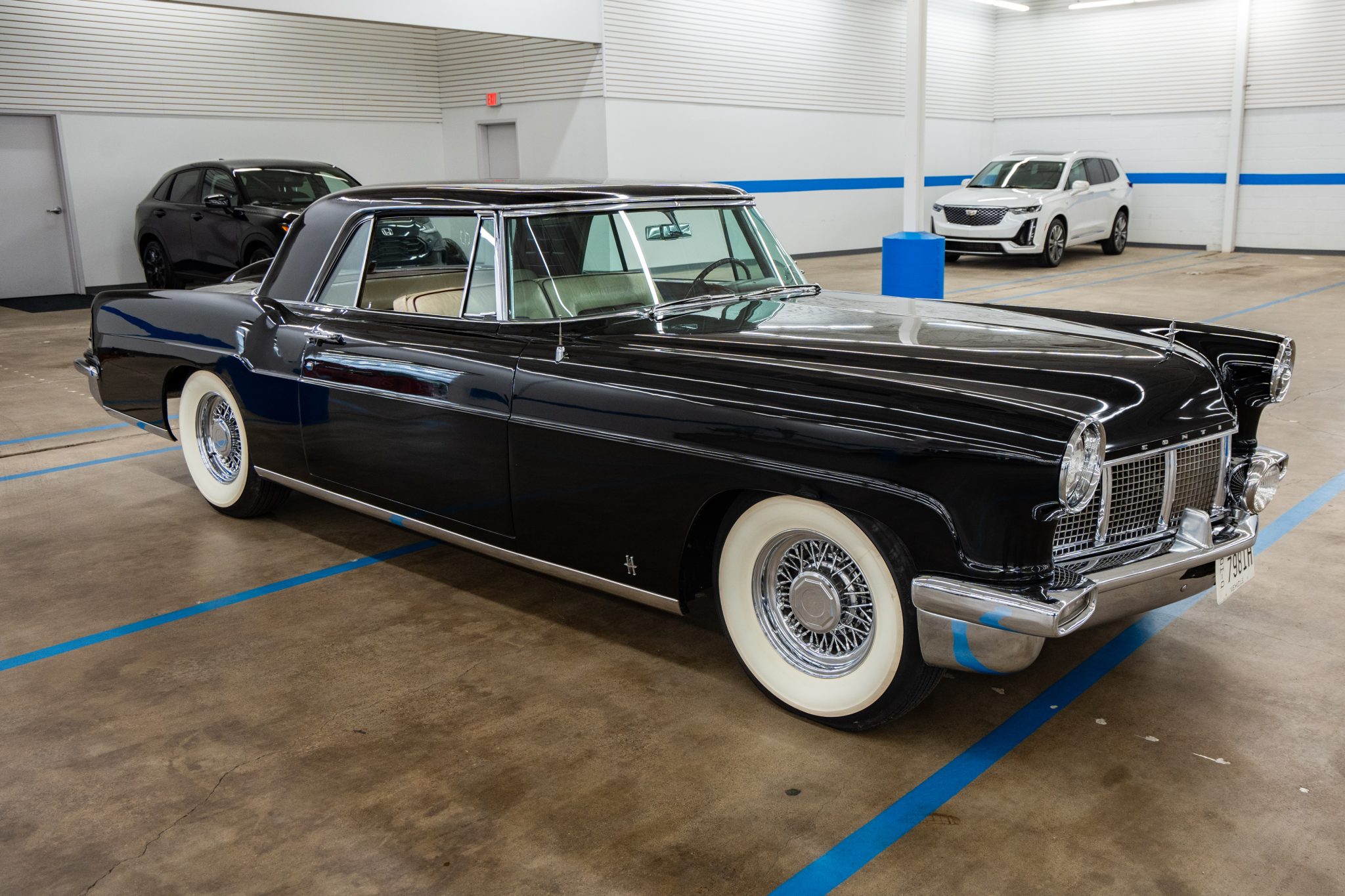 Lincoln Continental Mark II 