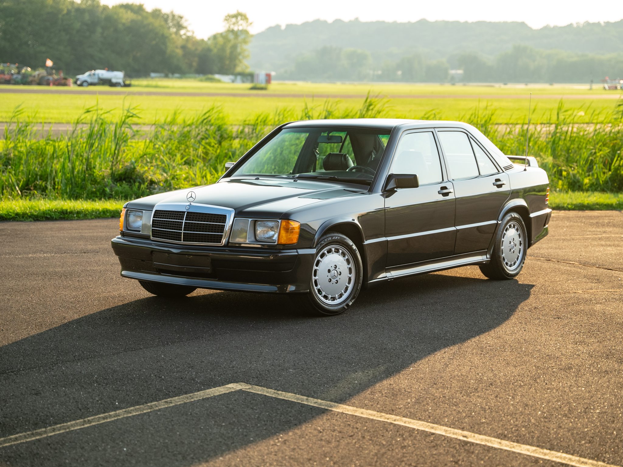 Mercedes-Benz 190E 2.3-16 & 2.5-16 