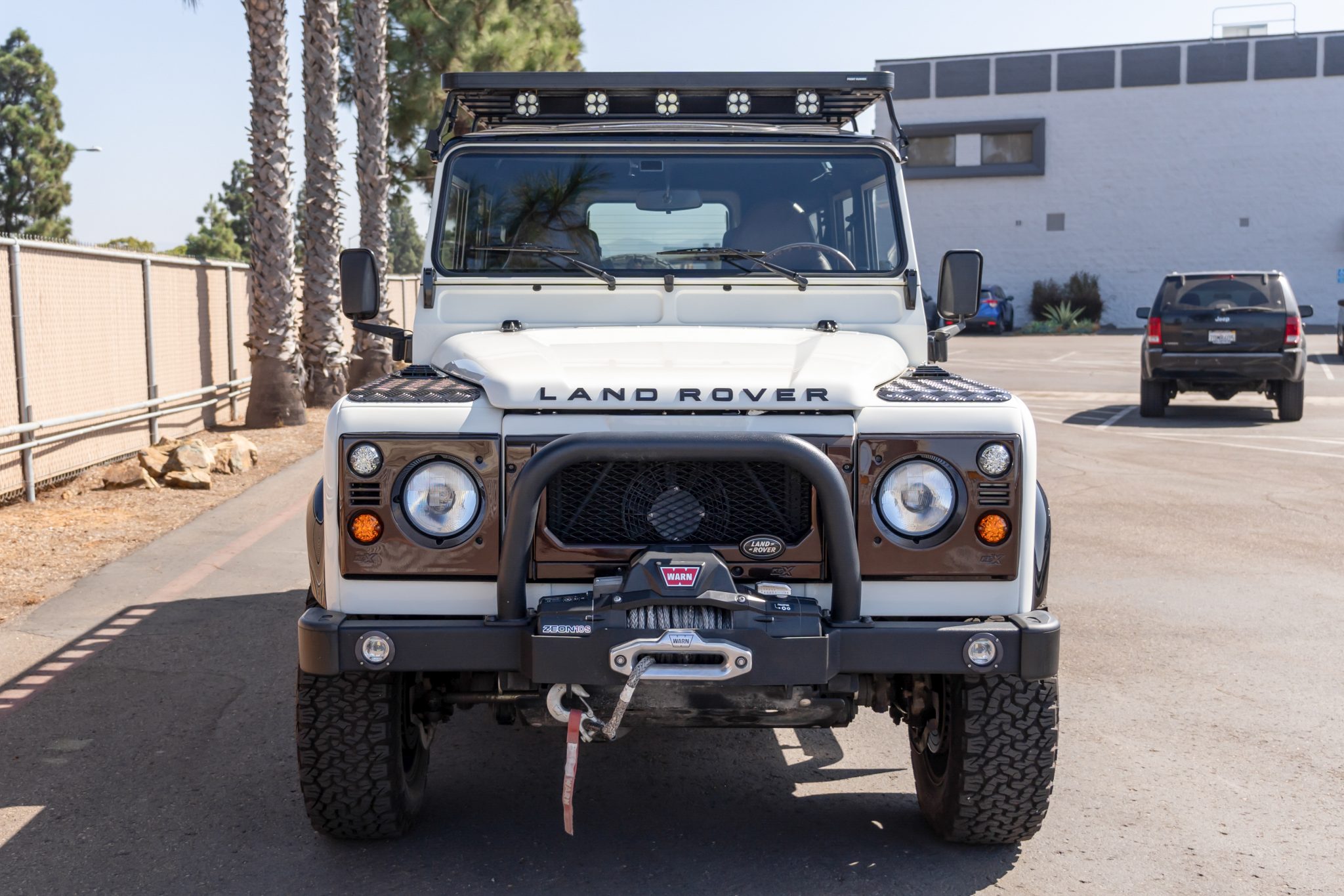 Land Rover 110 / Defender 110 (Euro Spec) 