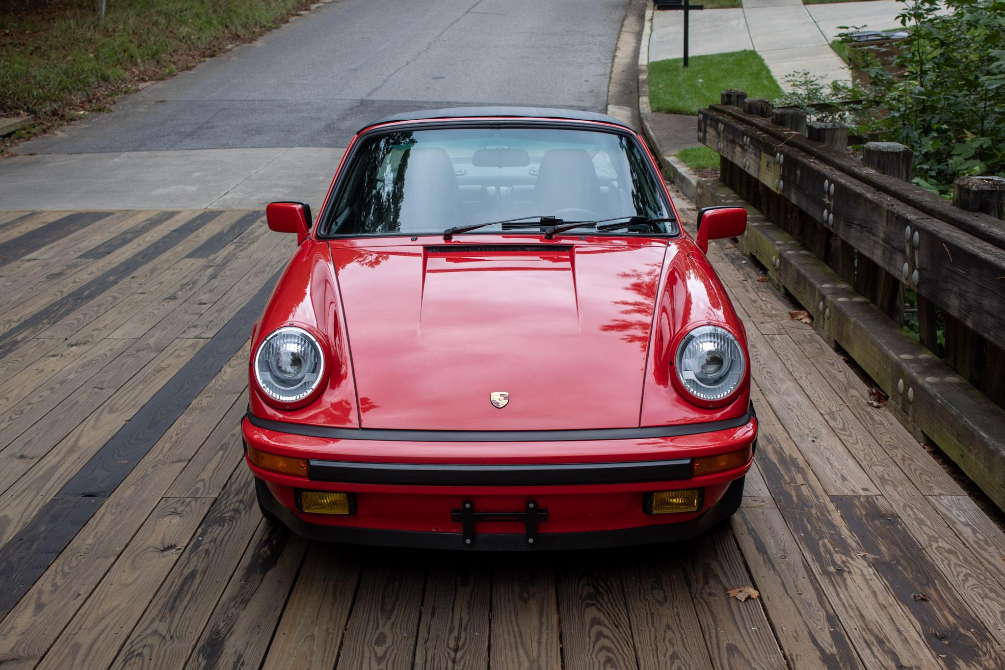 Porsche 911 Carrera 3.2 