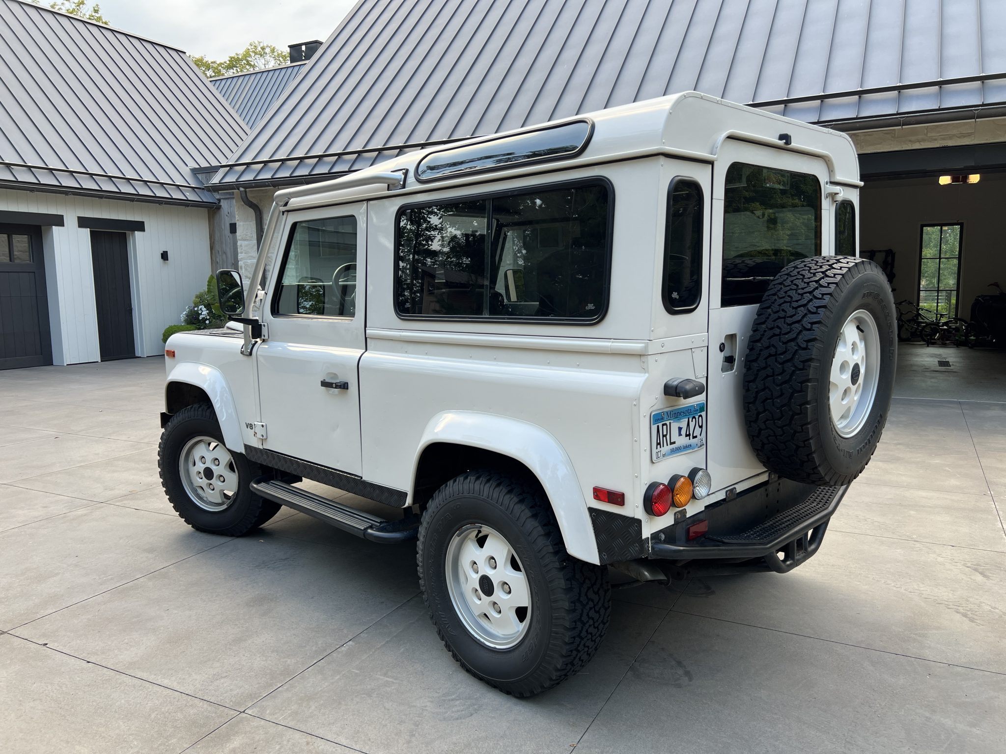 Land Rover Defender 90 NAS 