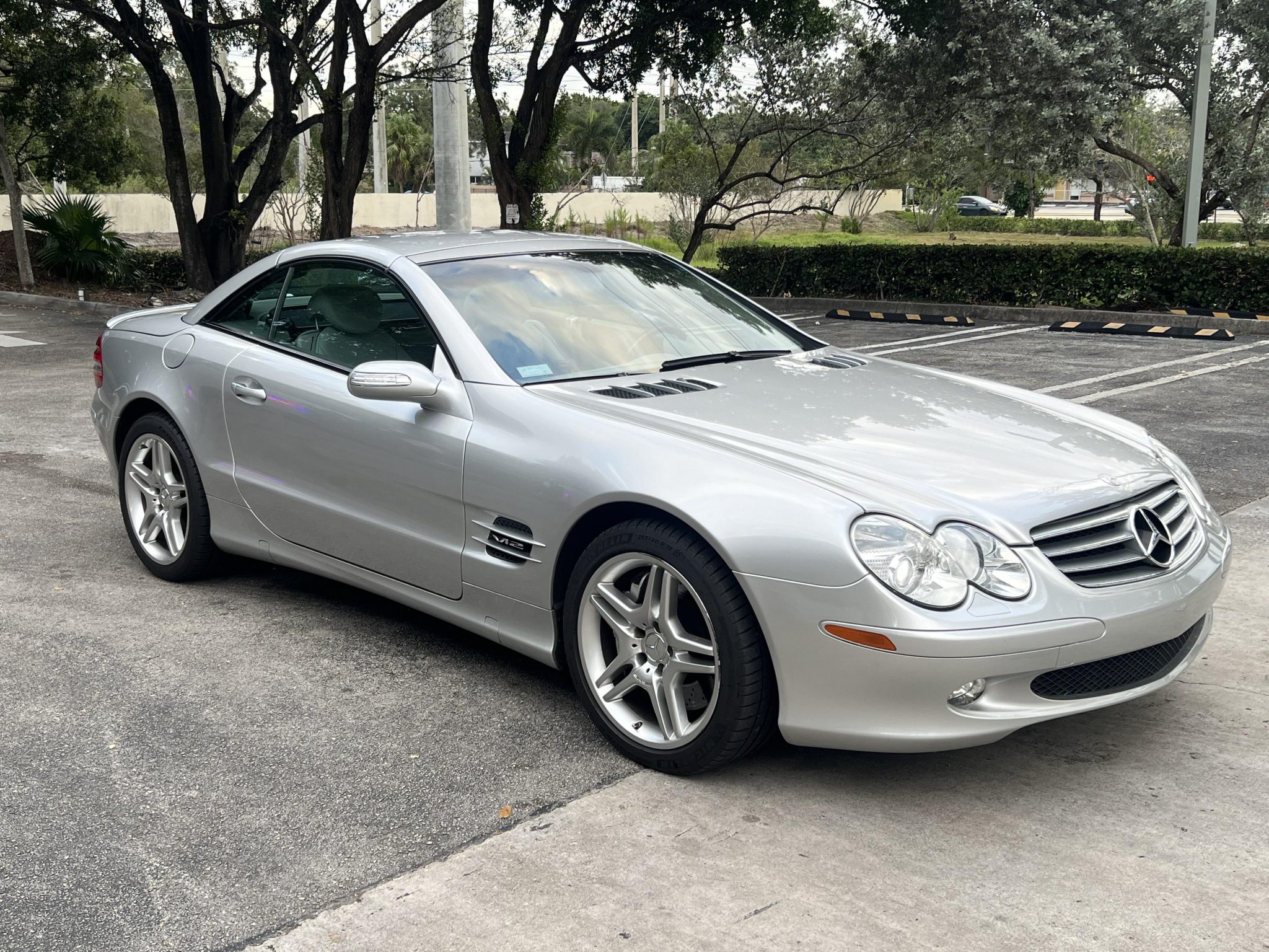 Mercedes-Benz R230 SL 