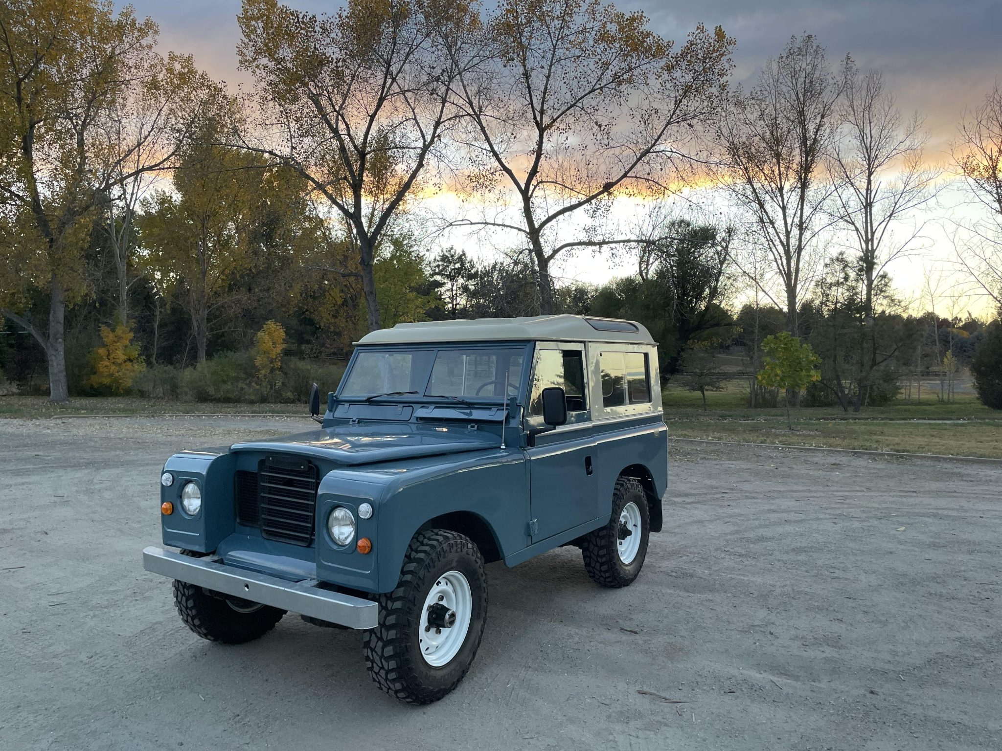 Land Rover Series 88 