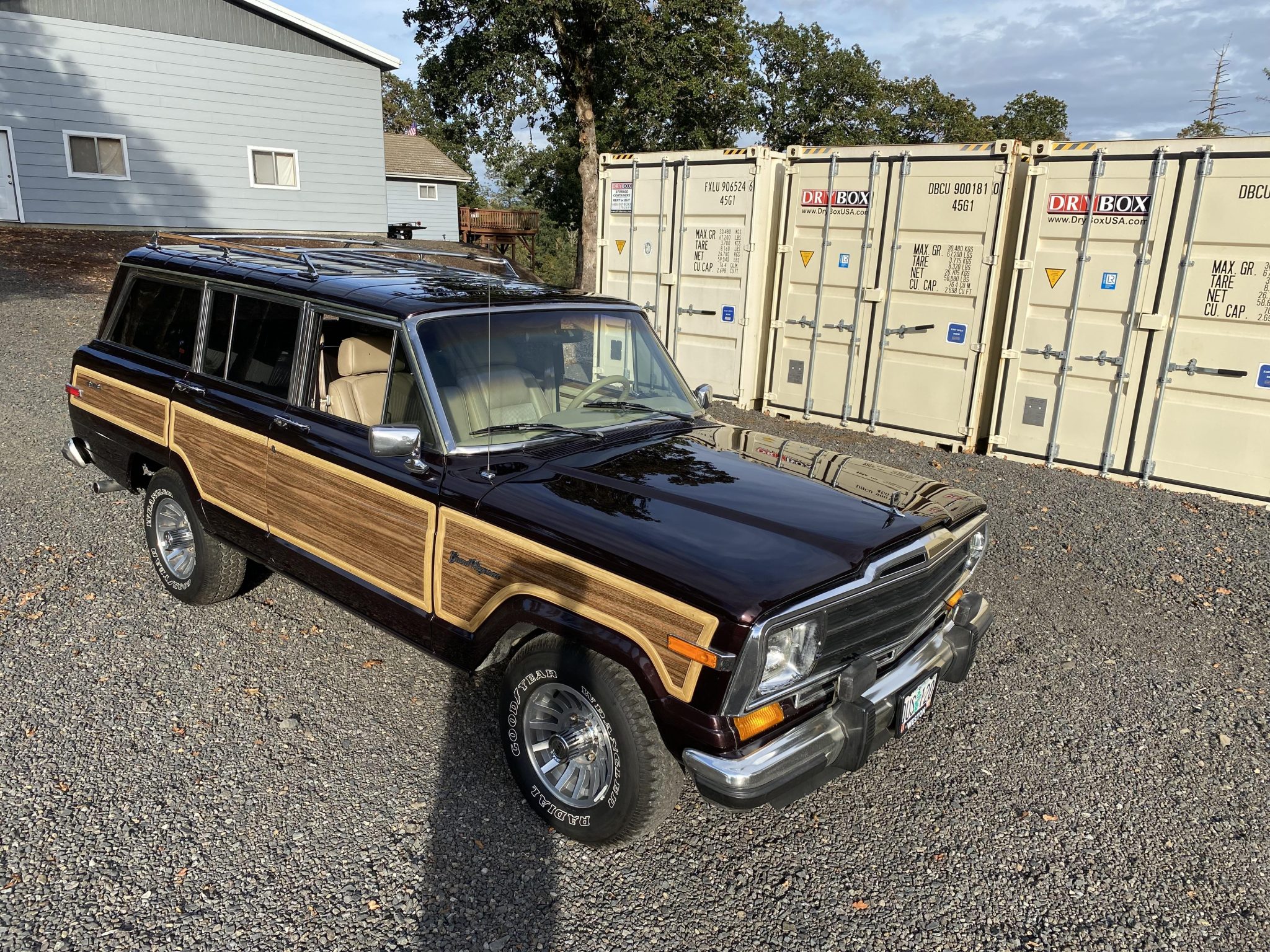 Jeep SJ Grand Wagoneer 