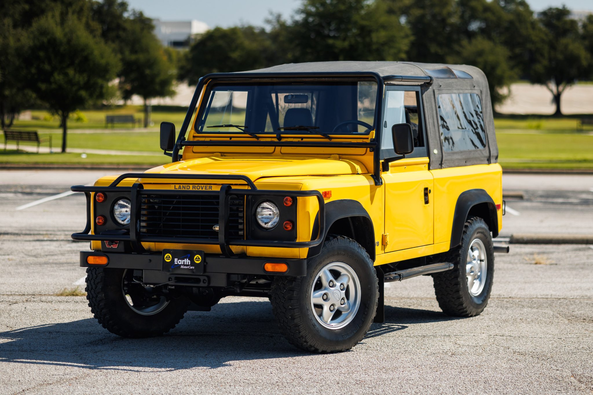 Land Rover Defender 90 NAS 