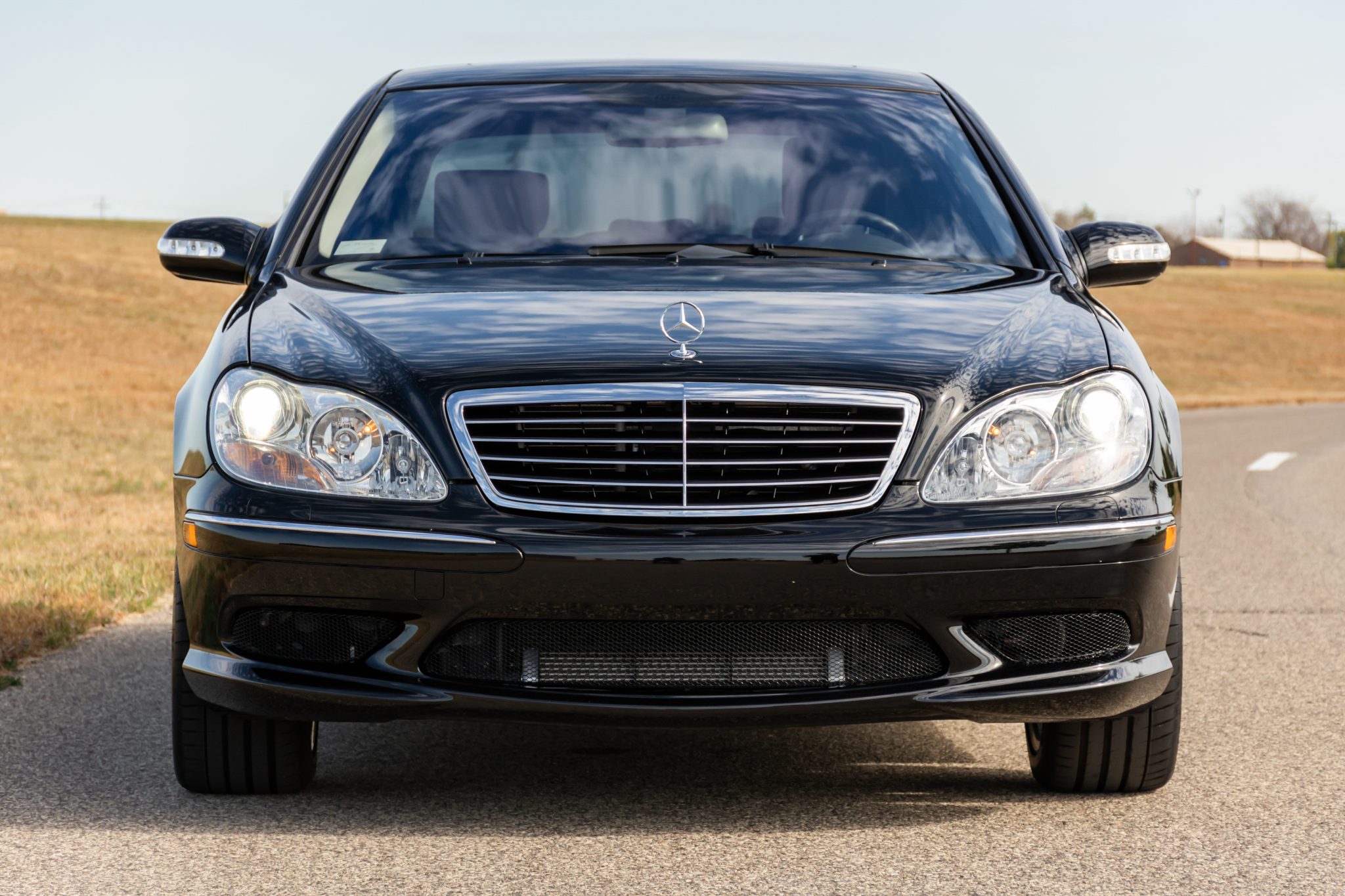 Mercedes-Benz W220 S-Class 