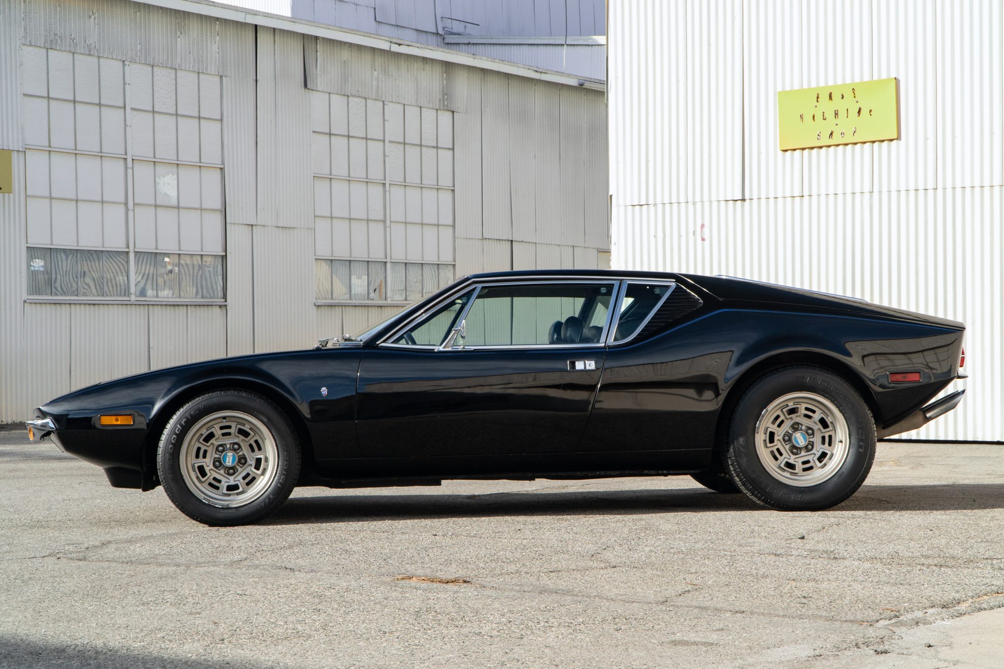 DeTomaso Pantera 