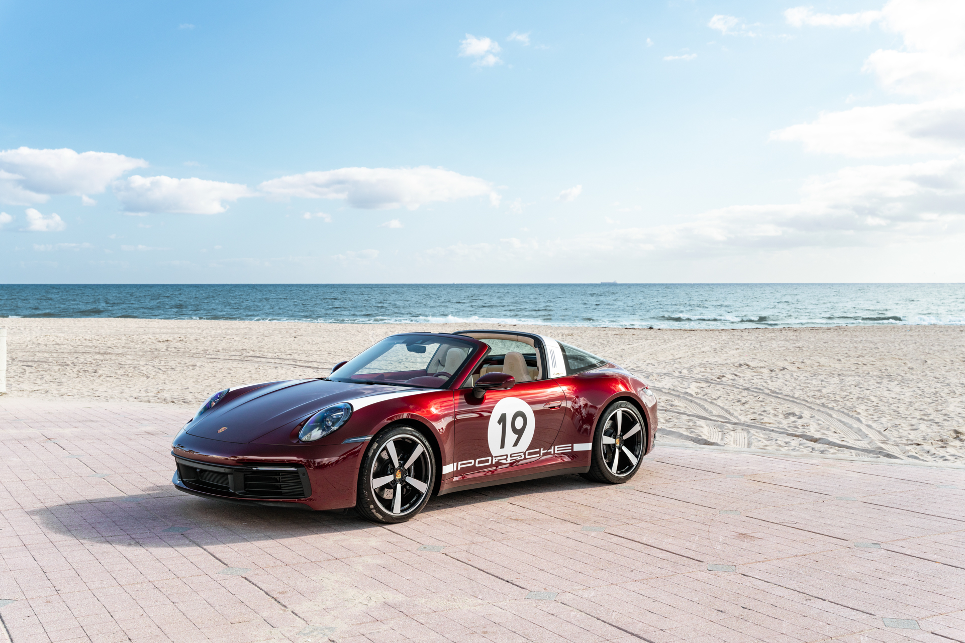 Porsche 992 911 (Non-Turbo/GT2/GT3) 