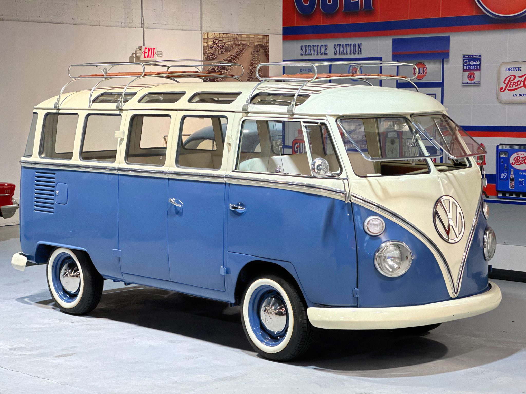 Volkswagen Split-Window Bus 