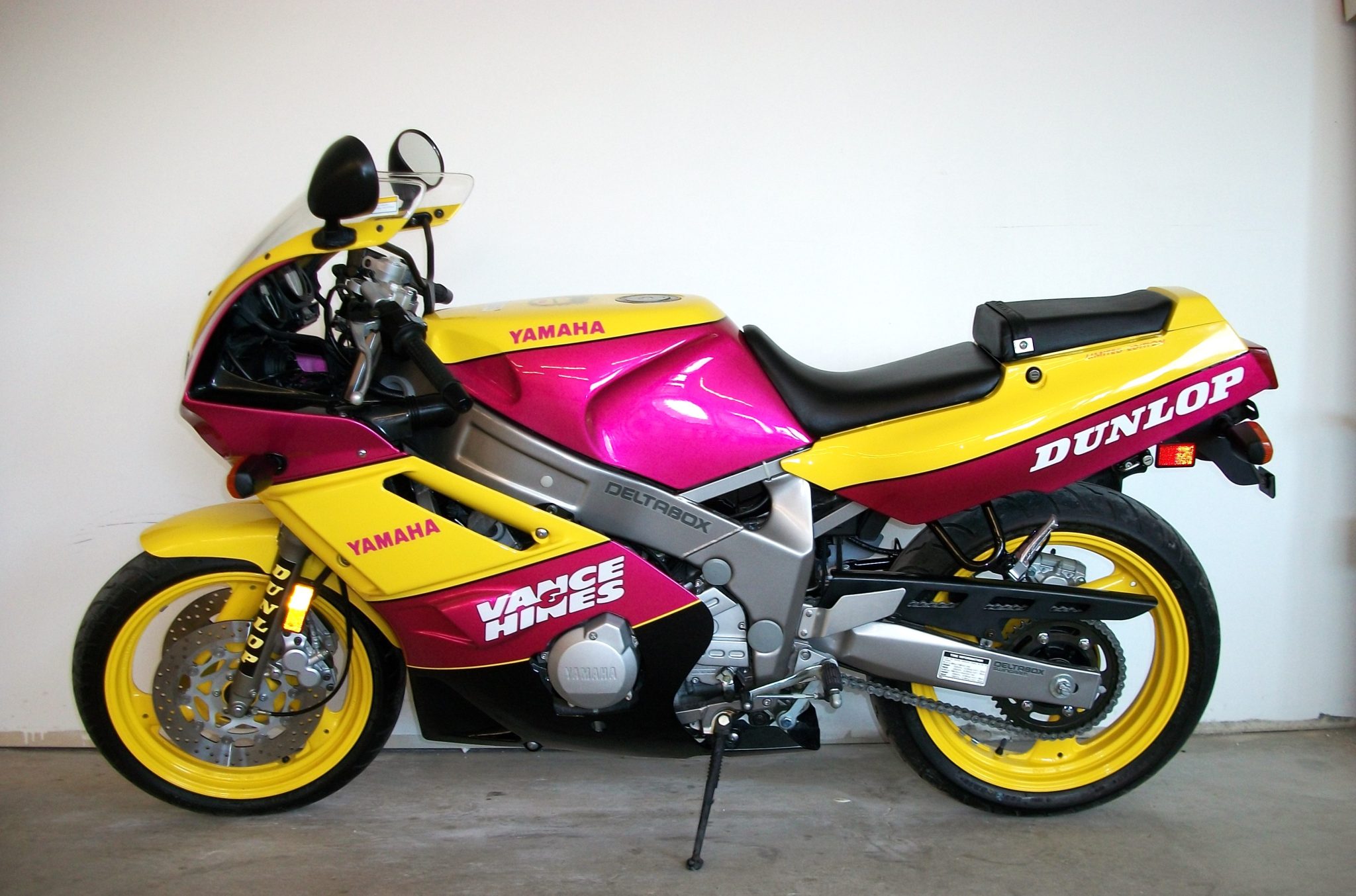 Yamaha FZR600 Vance & Hines Edition 