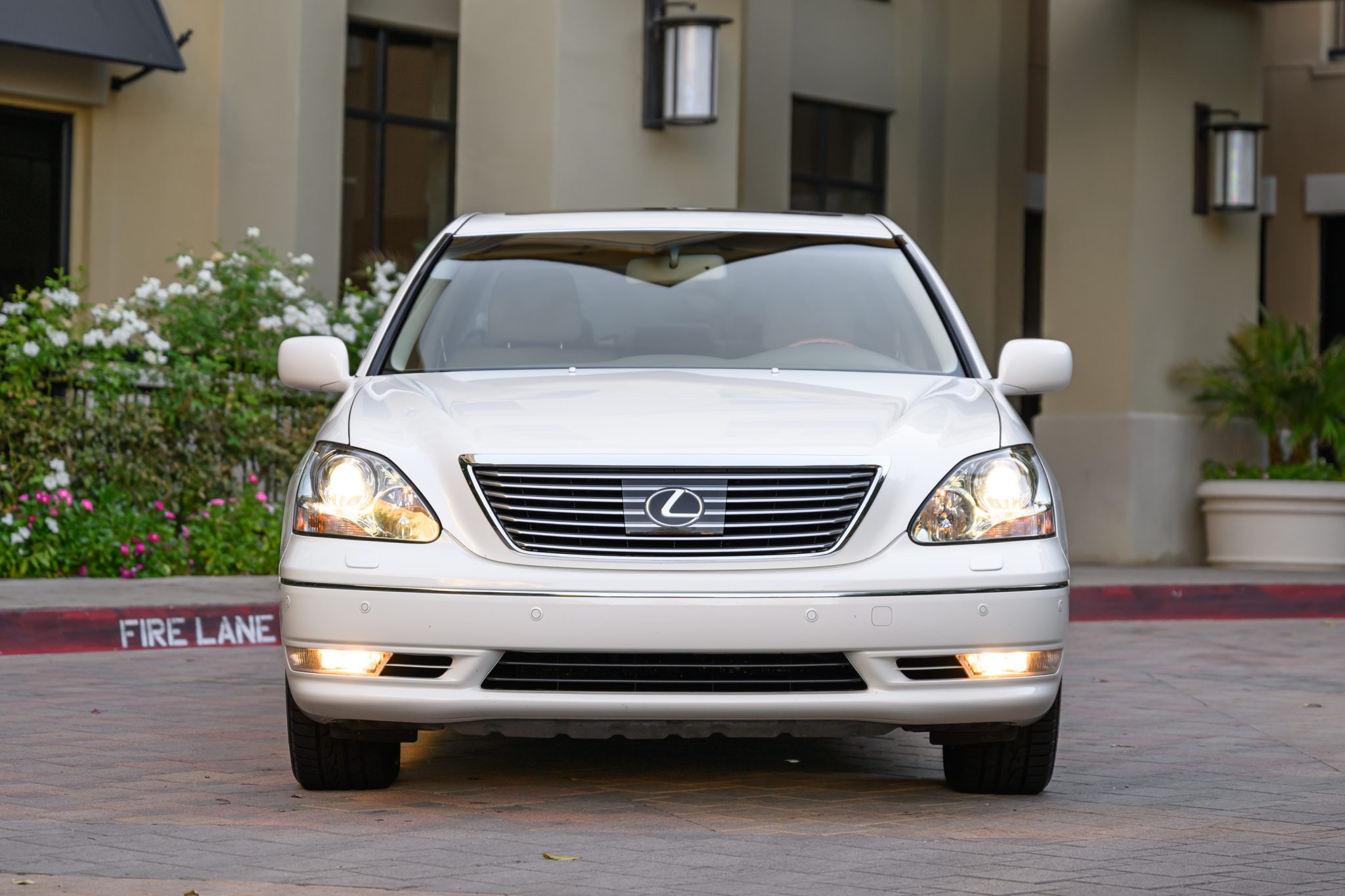 2004 Lexus LS Sedan 