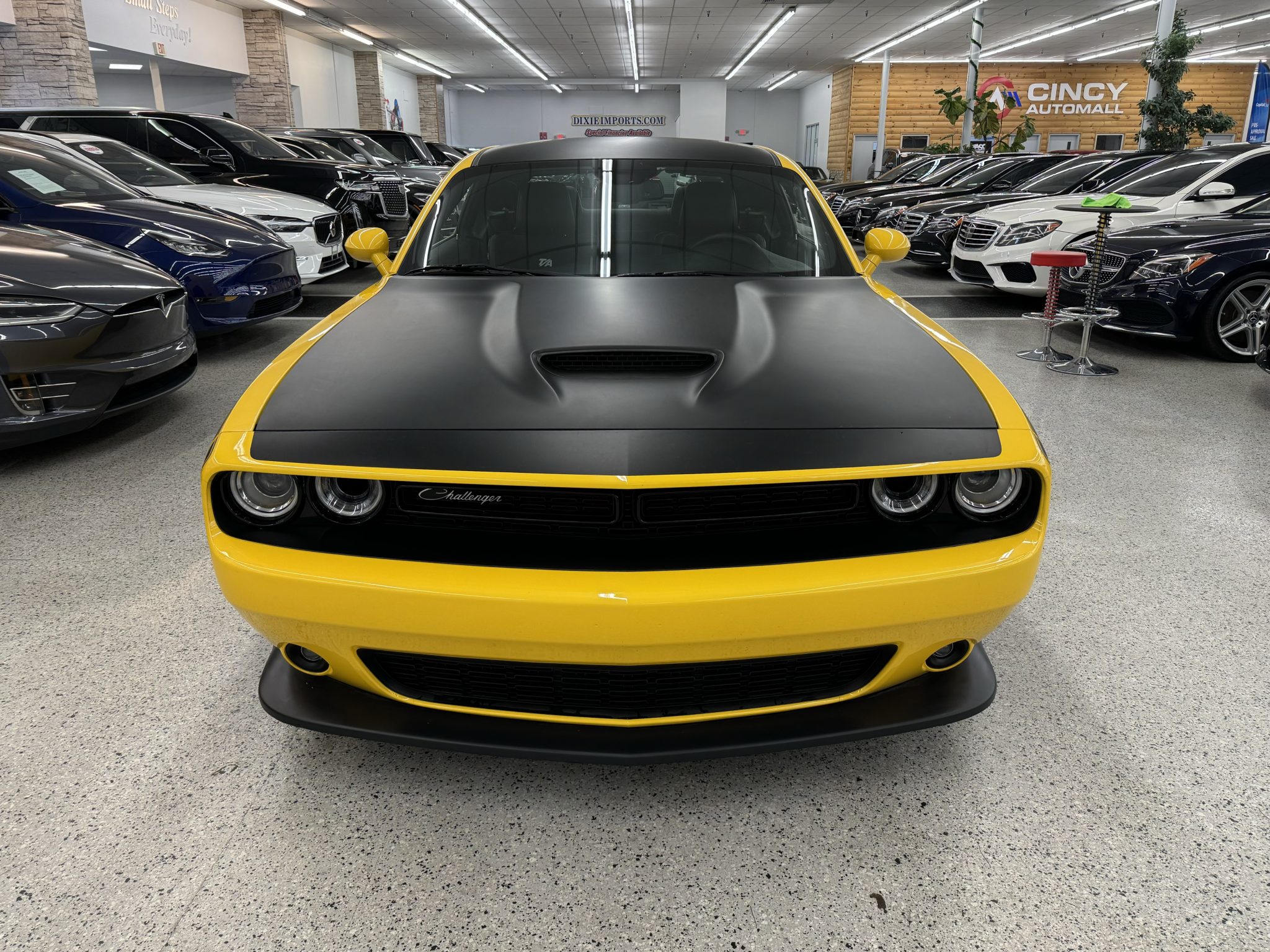 Dodge Challenger SRT8 & 392 