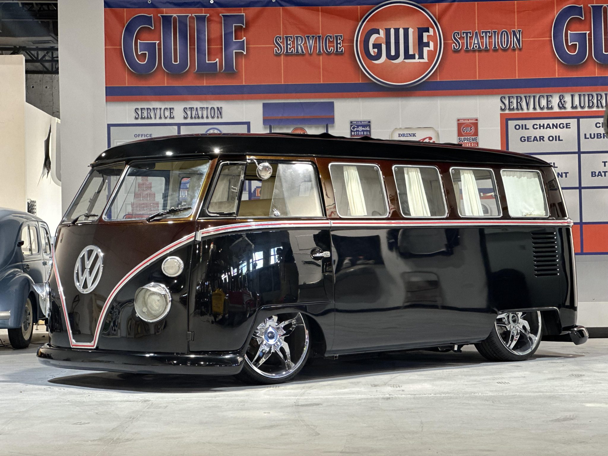 Custom Volkswagen Type 2 13-Window Bus