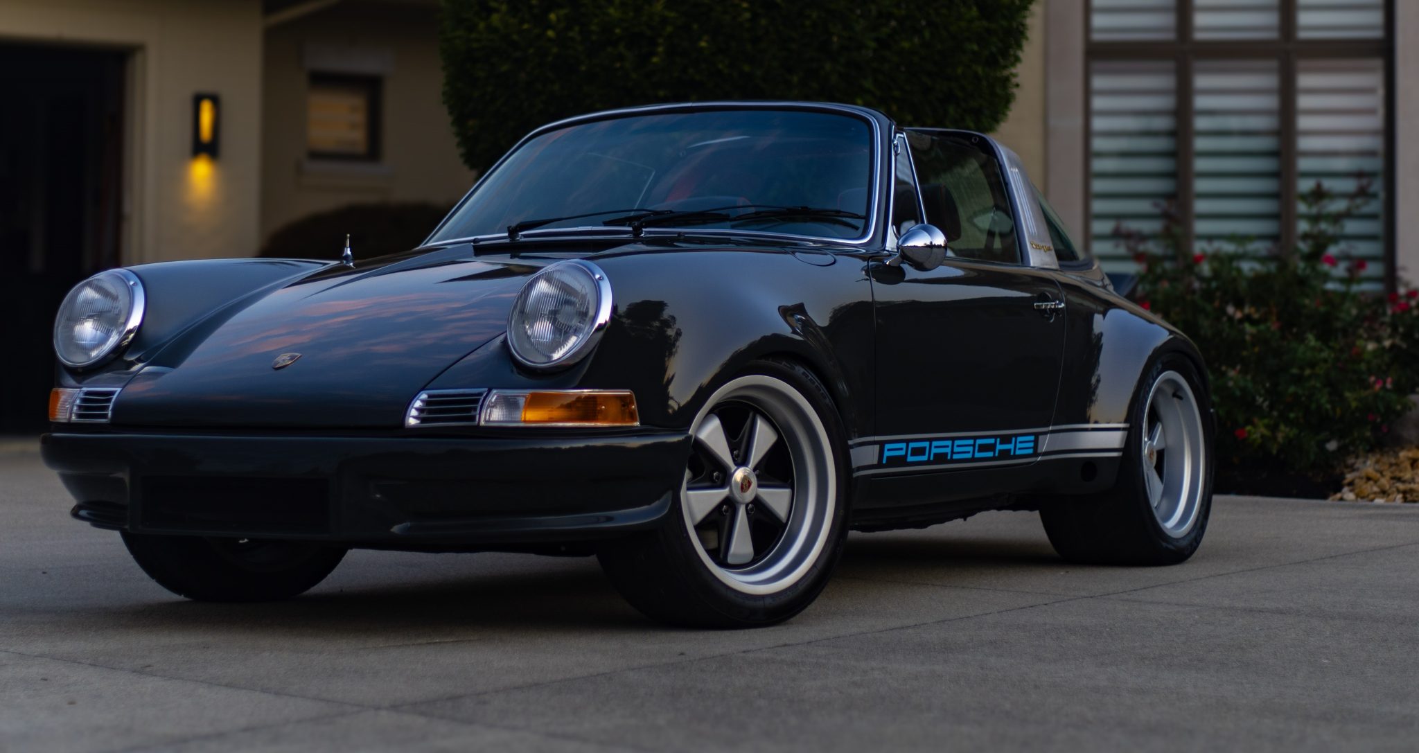 Porsche LWB 911T (1969-1973) 