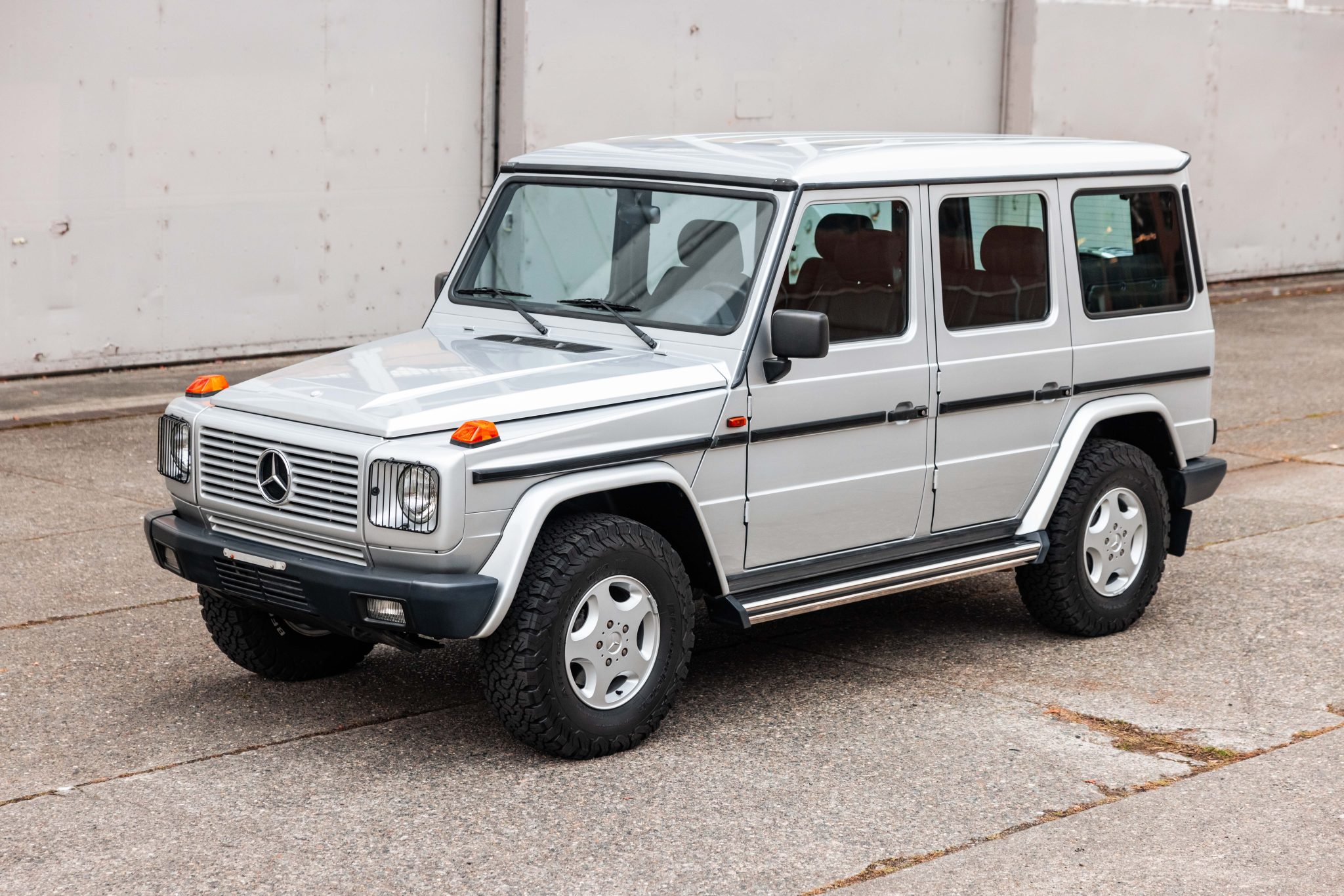 Mercedes-Benz W463 G-Class (1990-2018) 