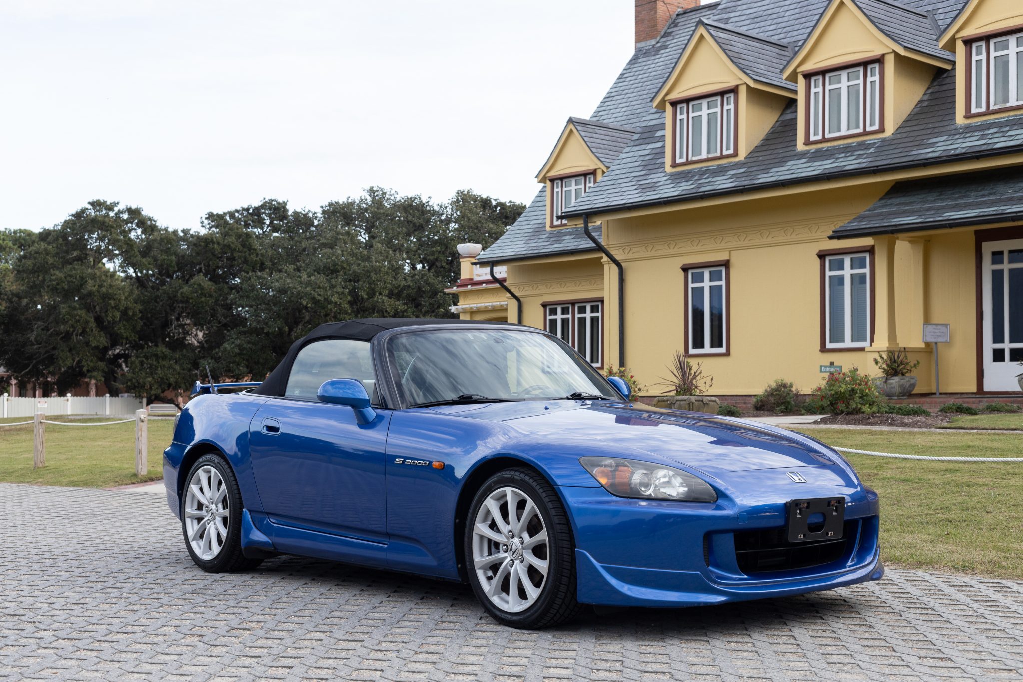 Honda S2000 