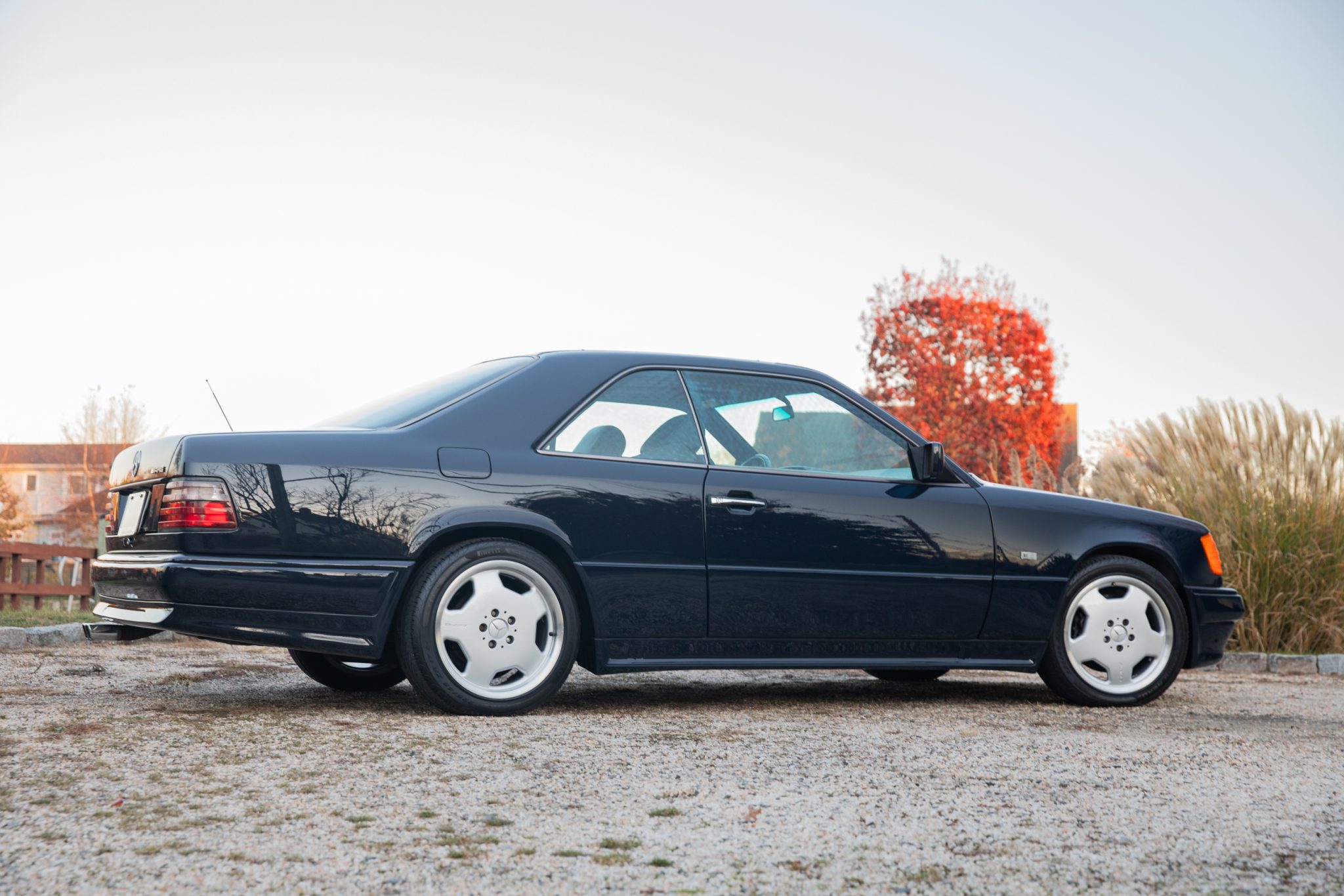 Mercedes-Benz W124 E-Class 