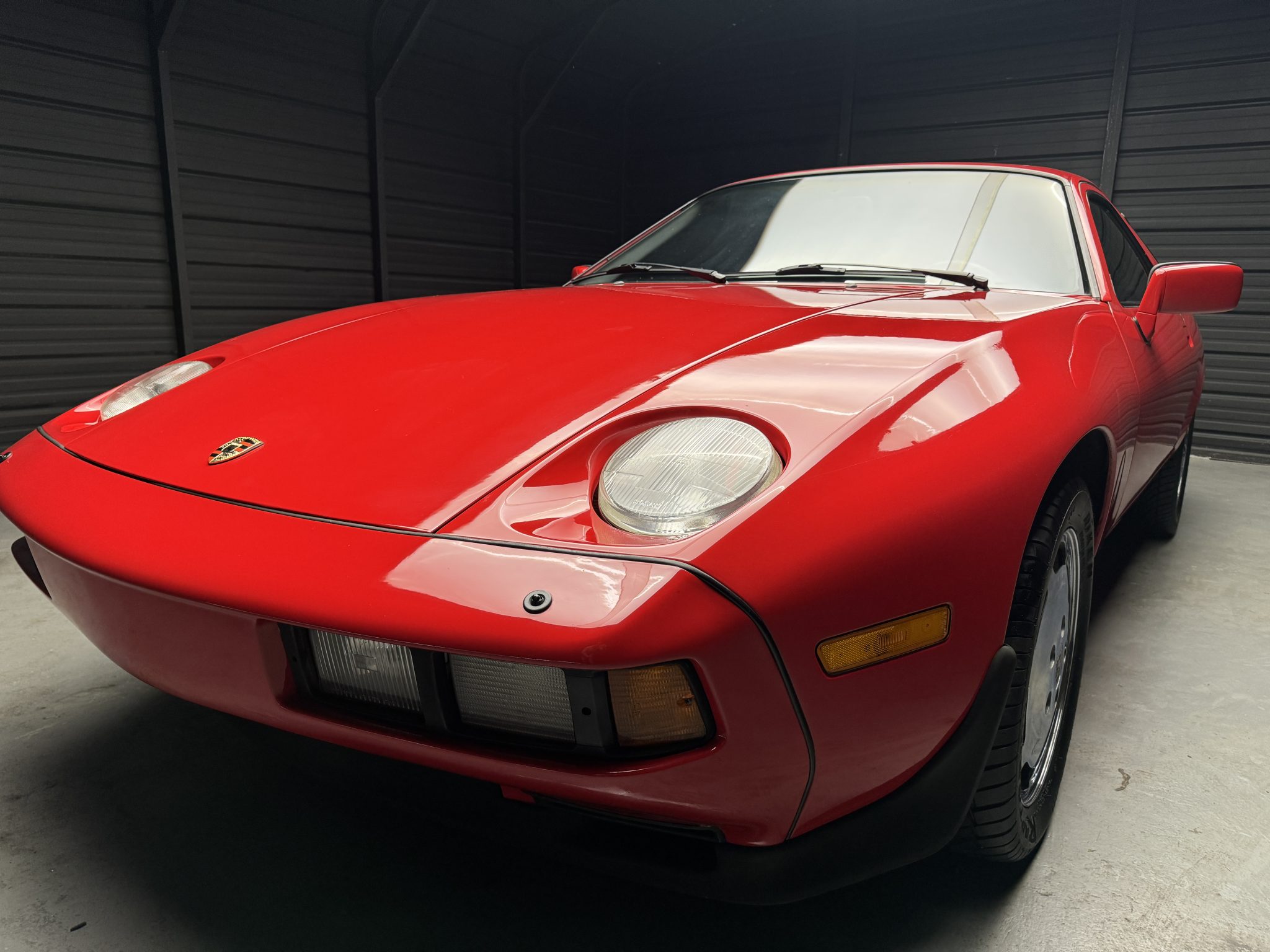 Porsche 928 