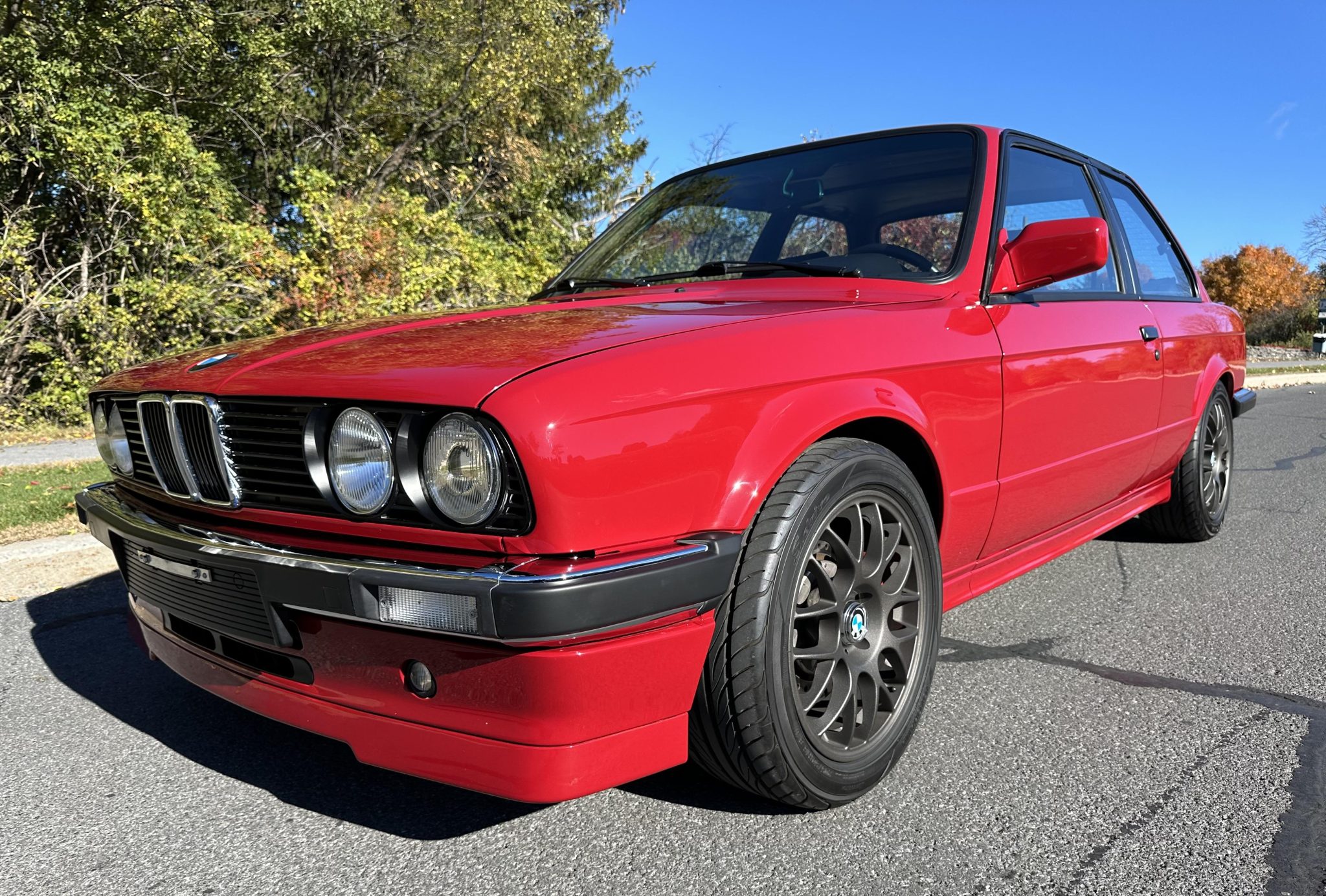 BMW E30 3-Series Coupe 