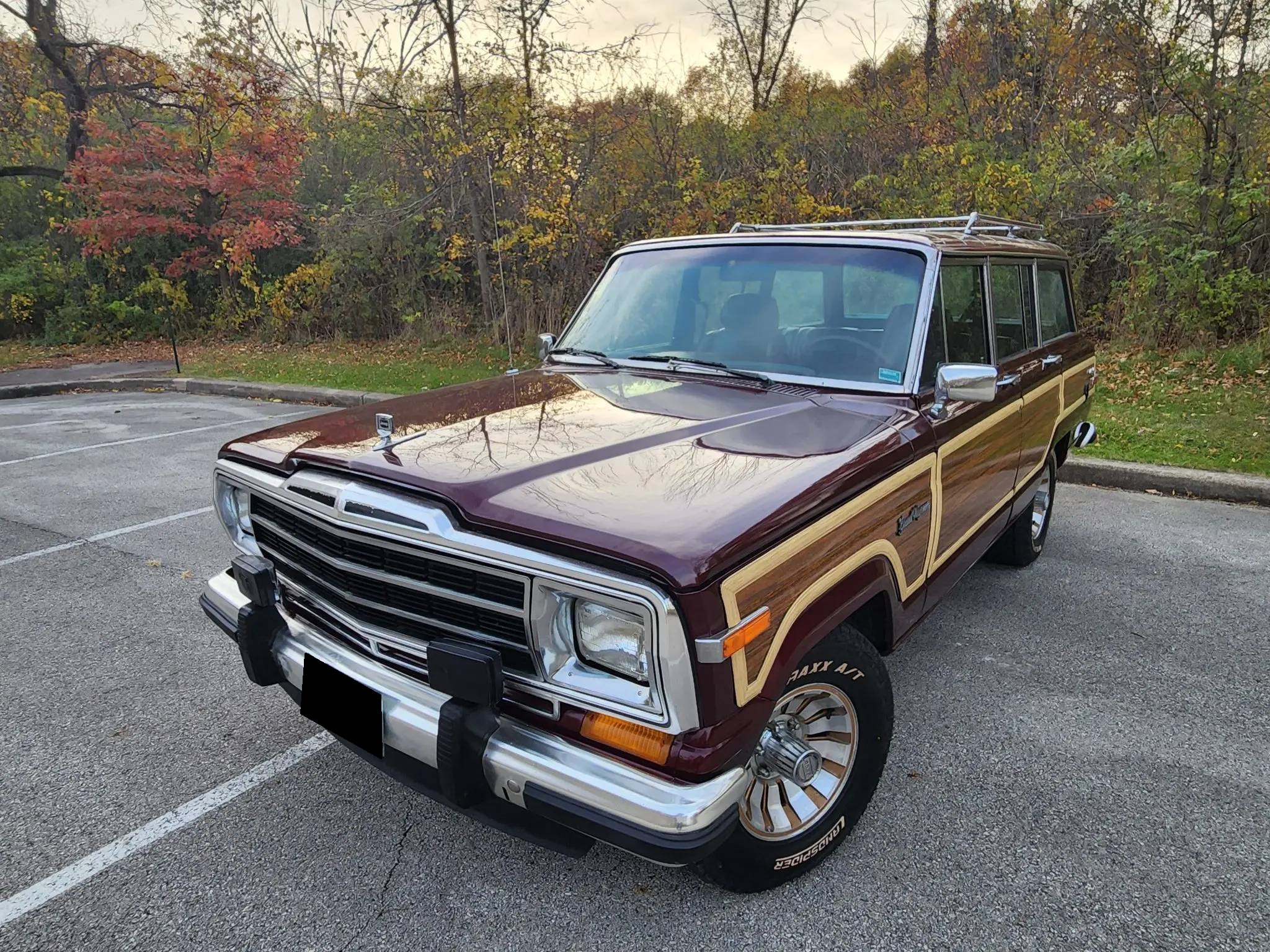 Jeep SJ Grand Wagoneer 