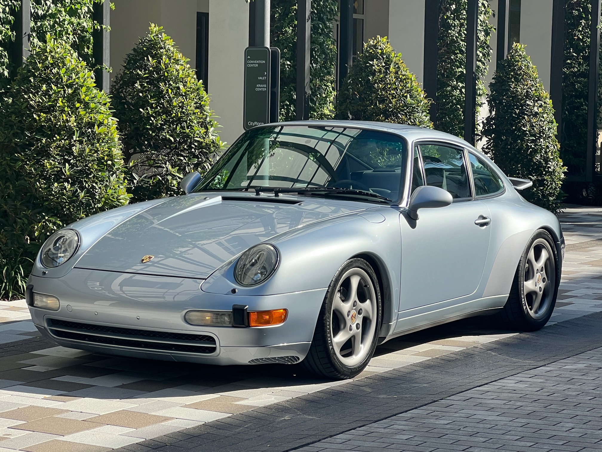 Porsche 993 911 (Non-Turbo/GT2) 