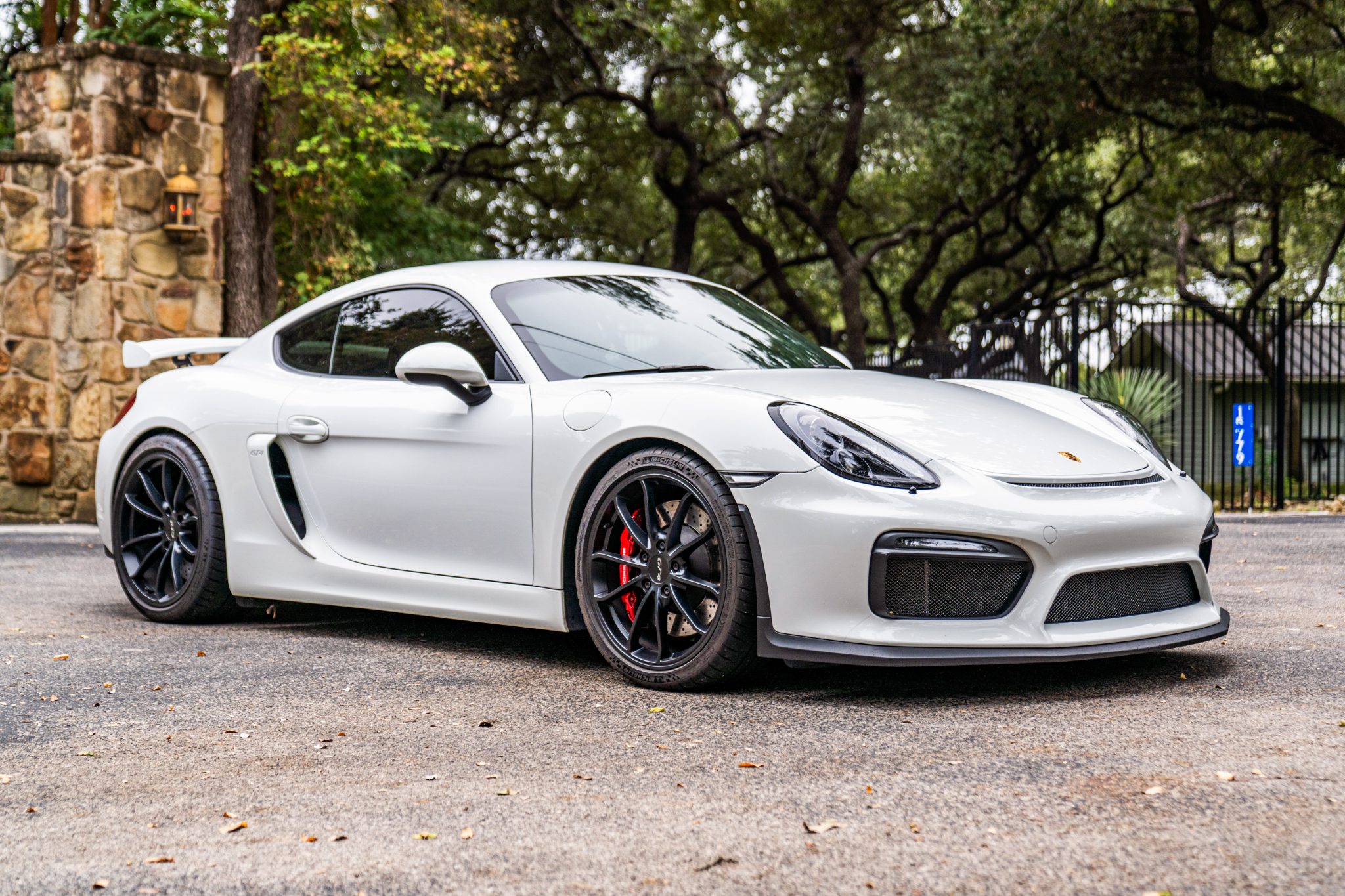 Porsche Cayman GT4 