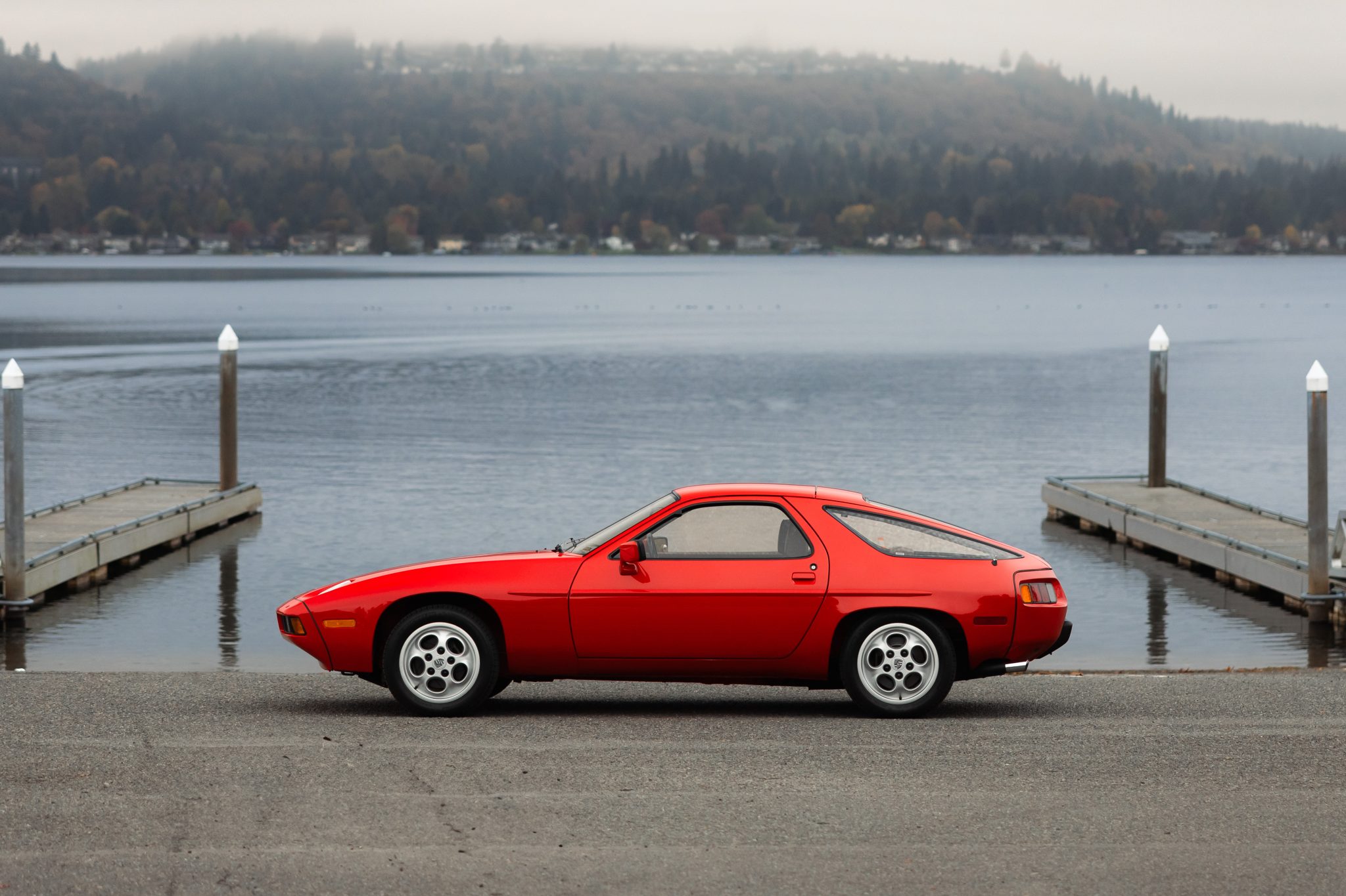 Porsche 928 