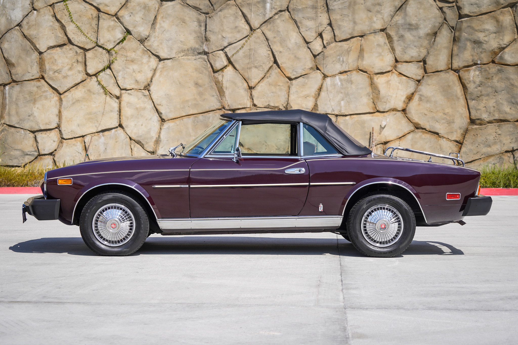 Fiat 124 Spider (1966-1985) 