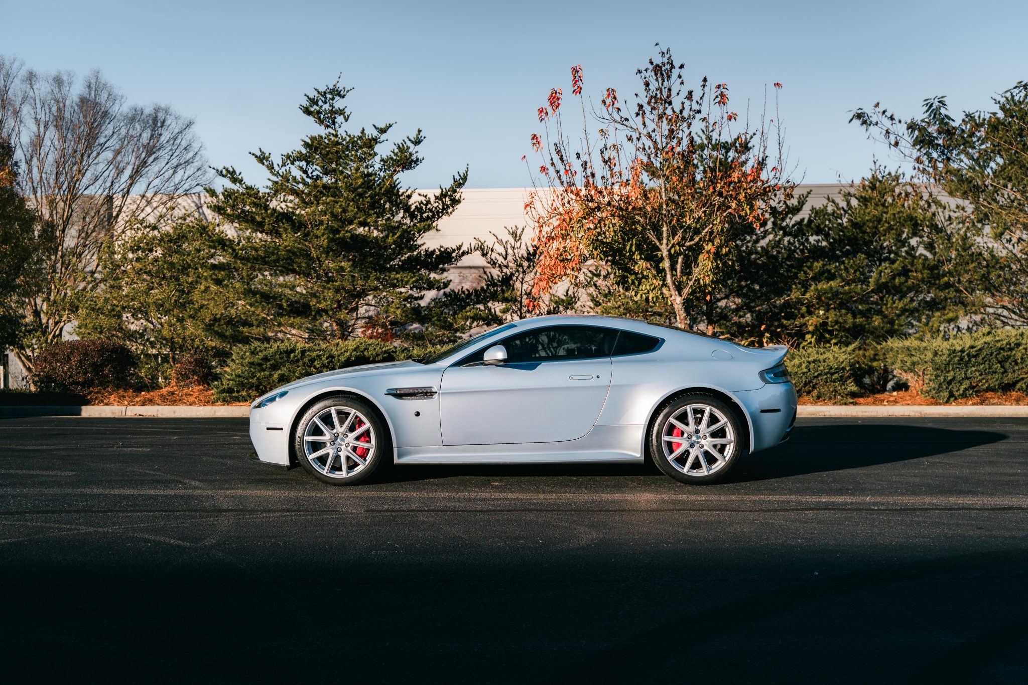 Aston Martin V8 Vantage (2006+) 