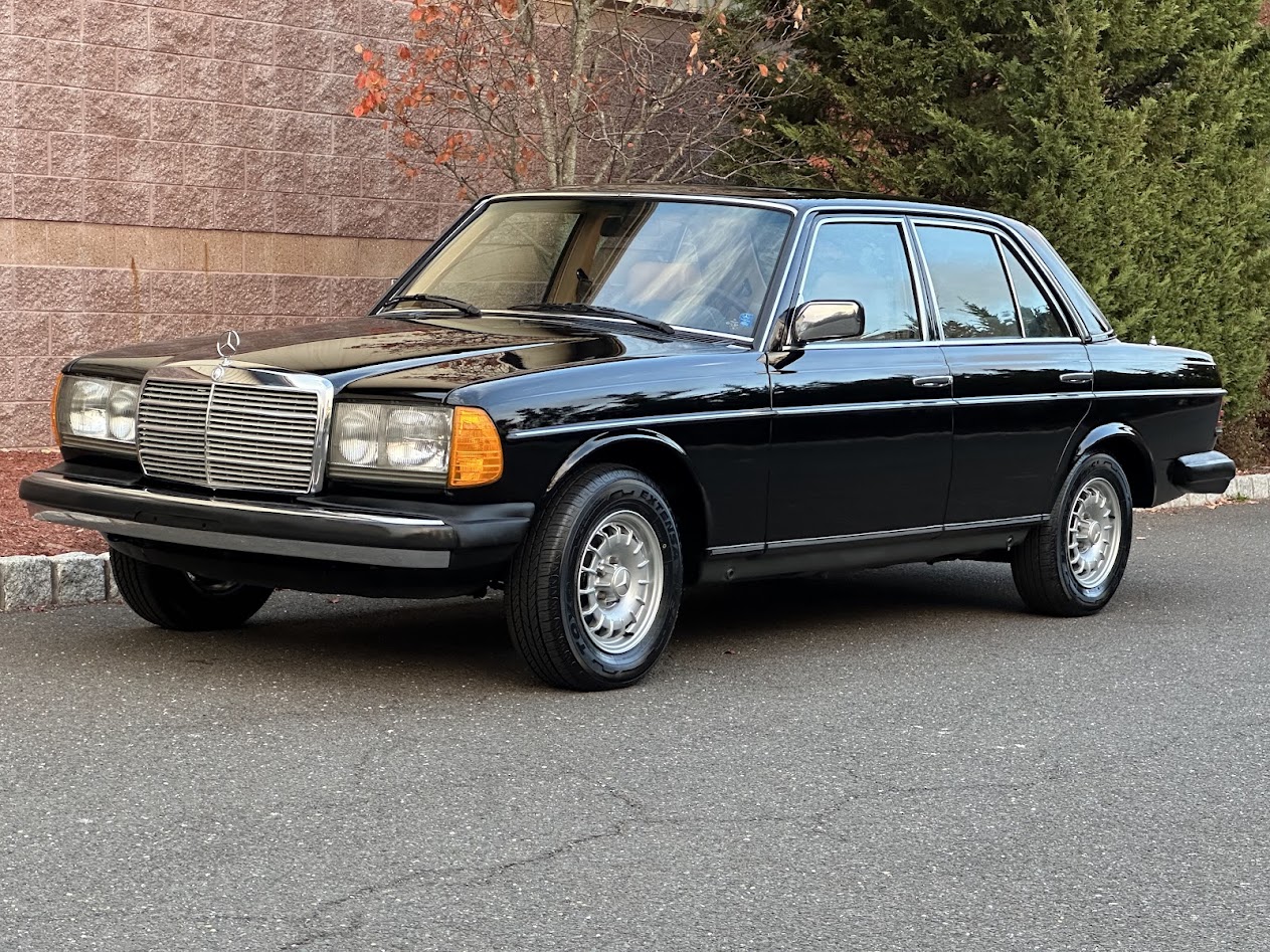 Mercedes-Benz W123 