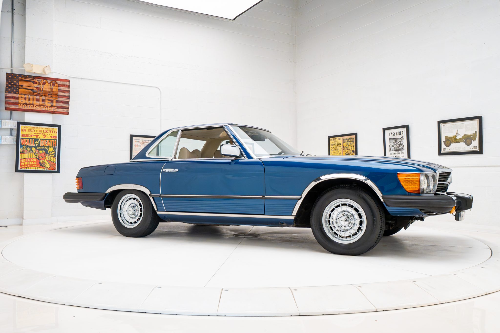 Mercedes-Benz R107 SL 