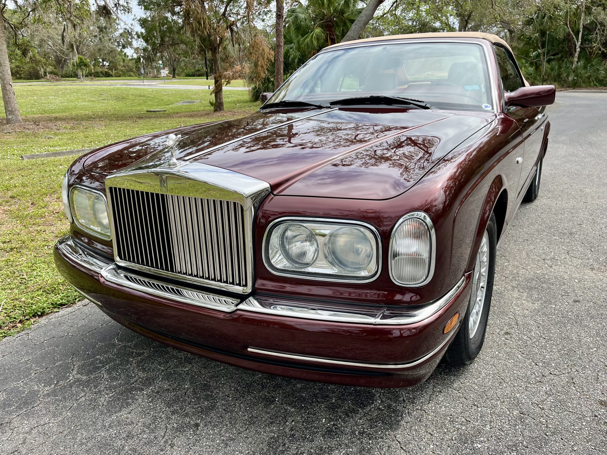 Rolls-Royce Corniche 