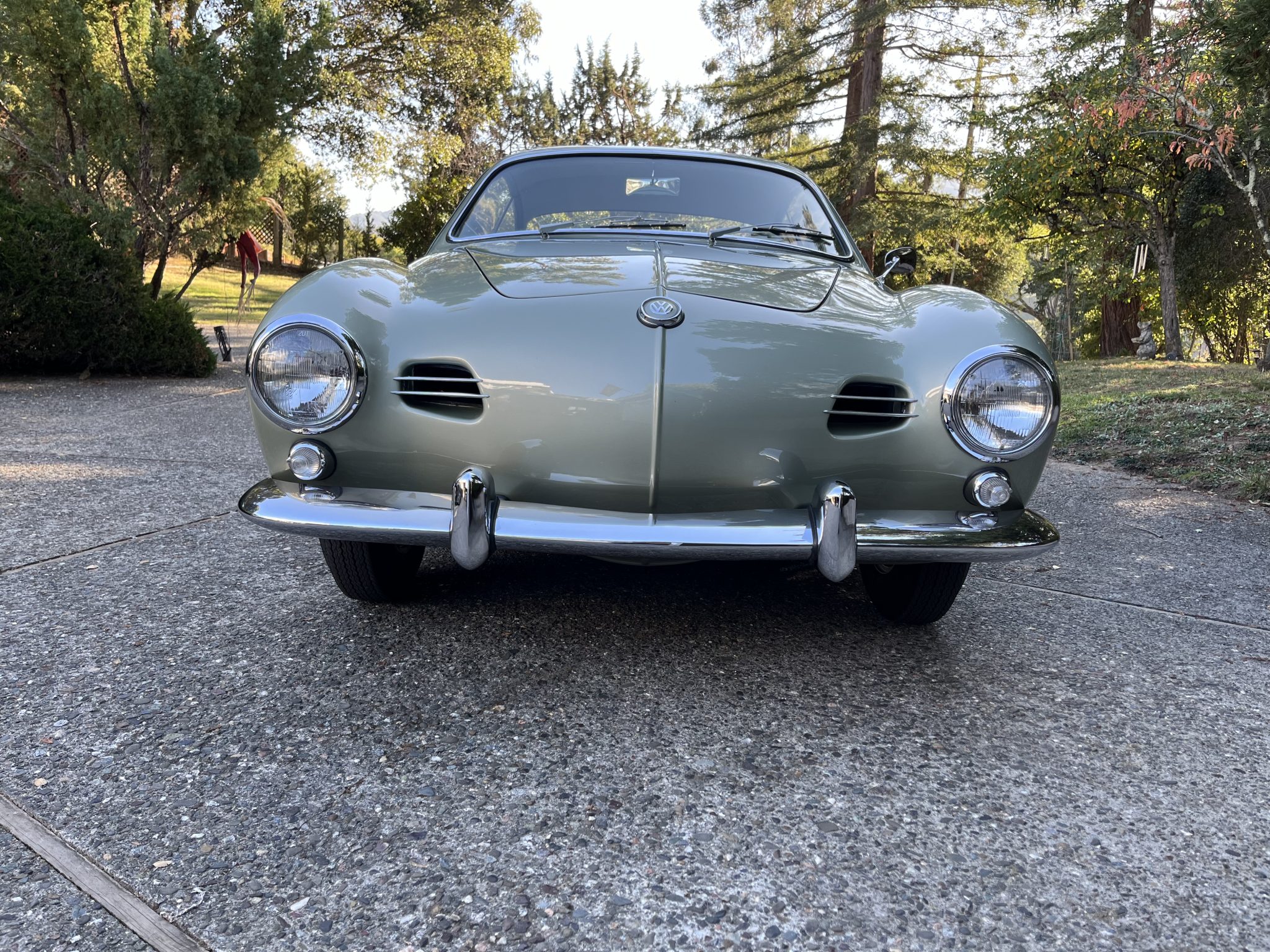 Volkswagen Karmann Ghia 