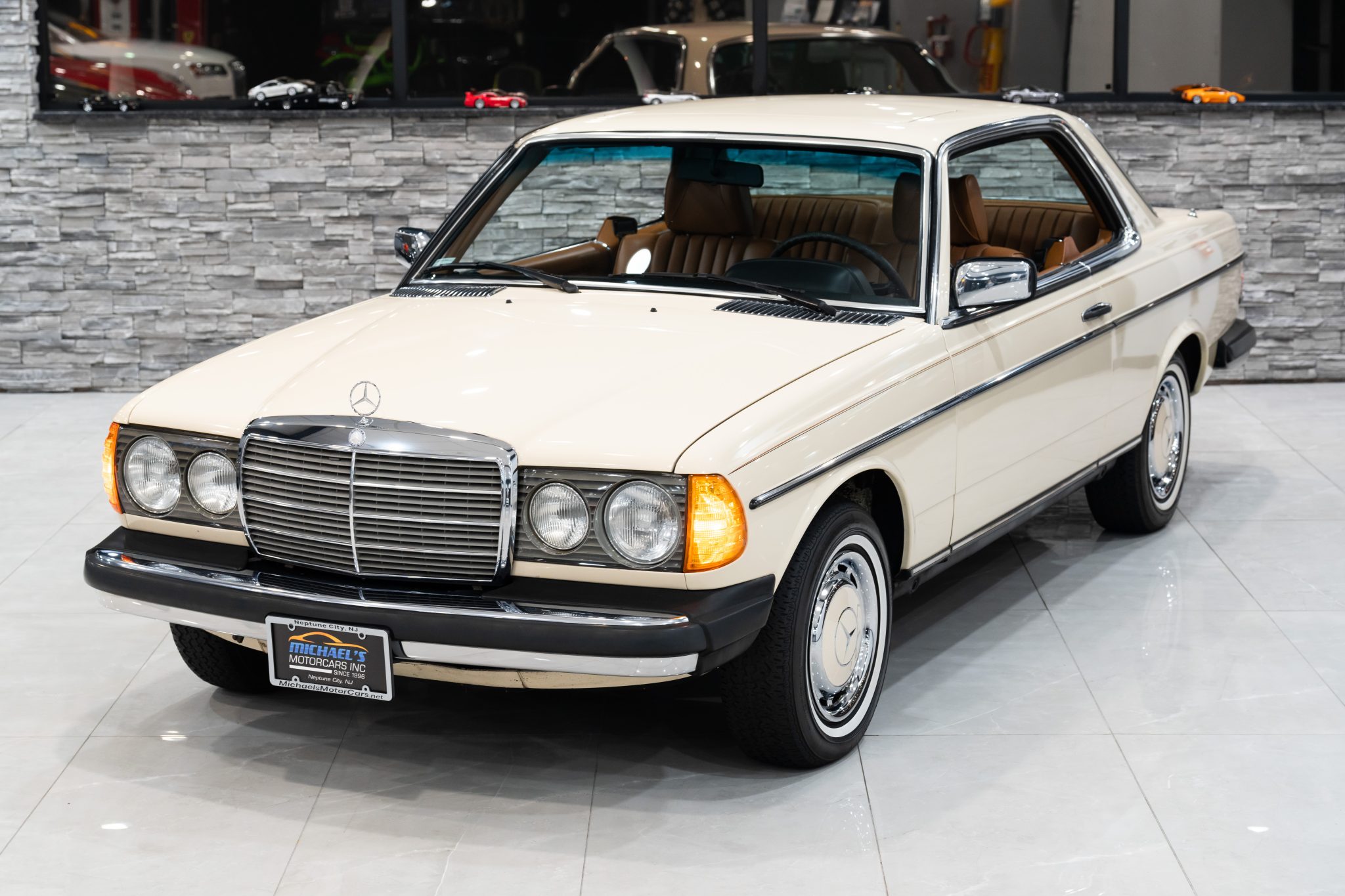 Mercedes-Benz W123 