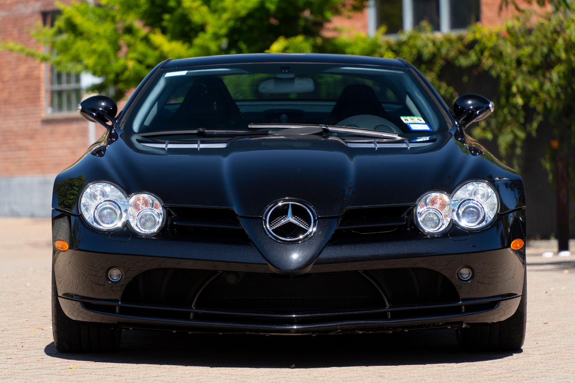 Mercedes-Benz SLR McLaren 