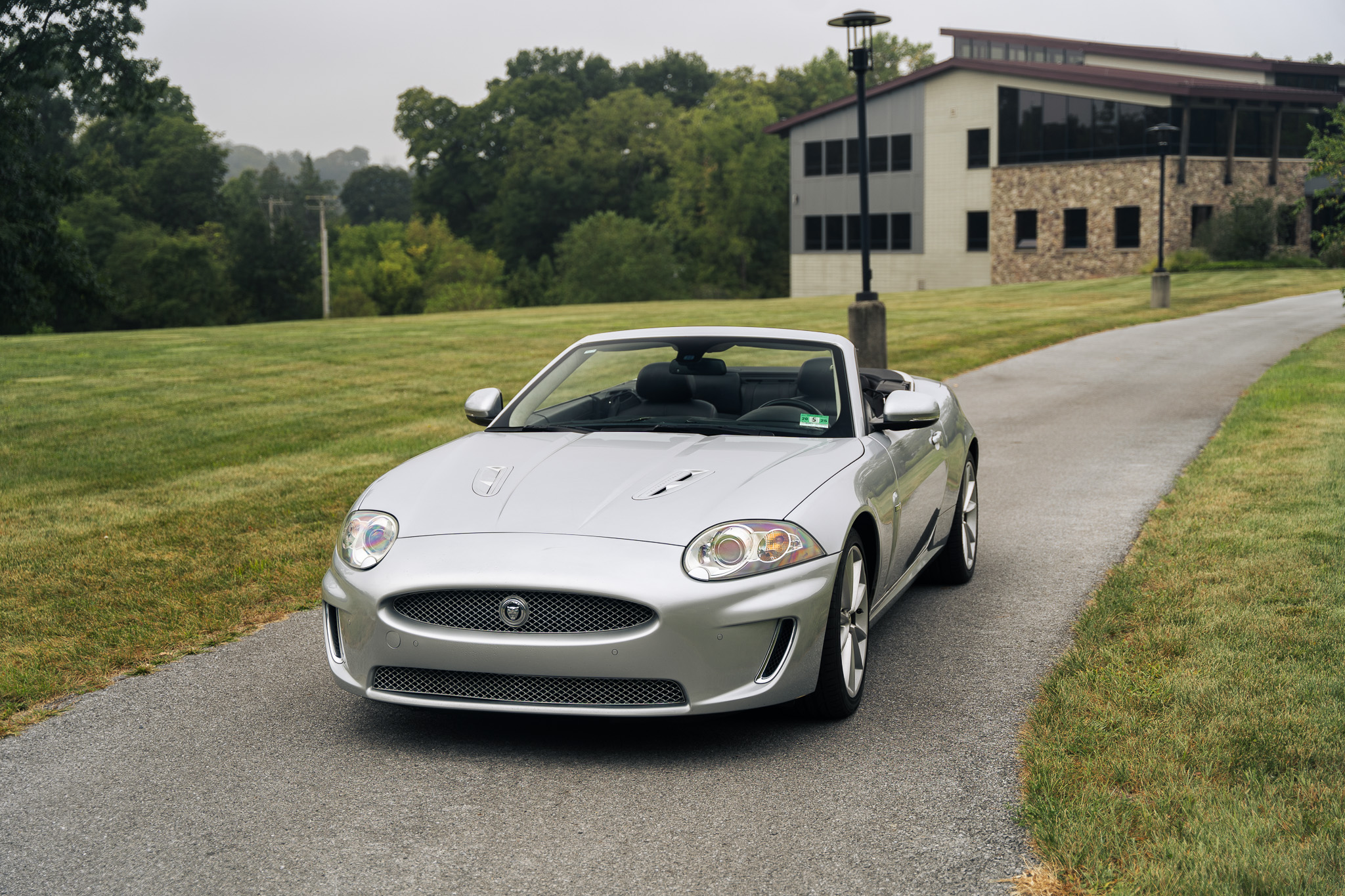 Jaguar XKR 