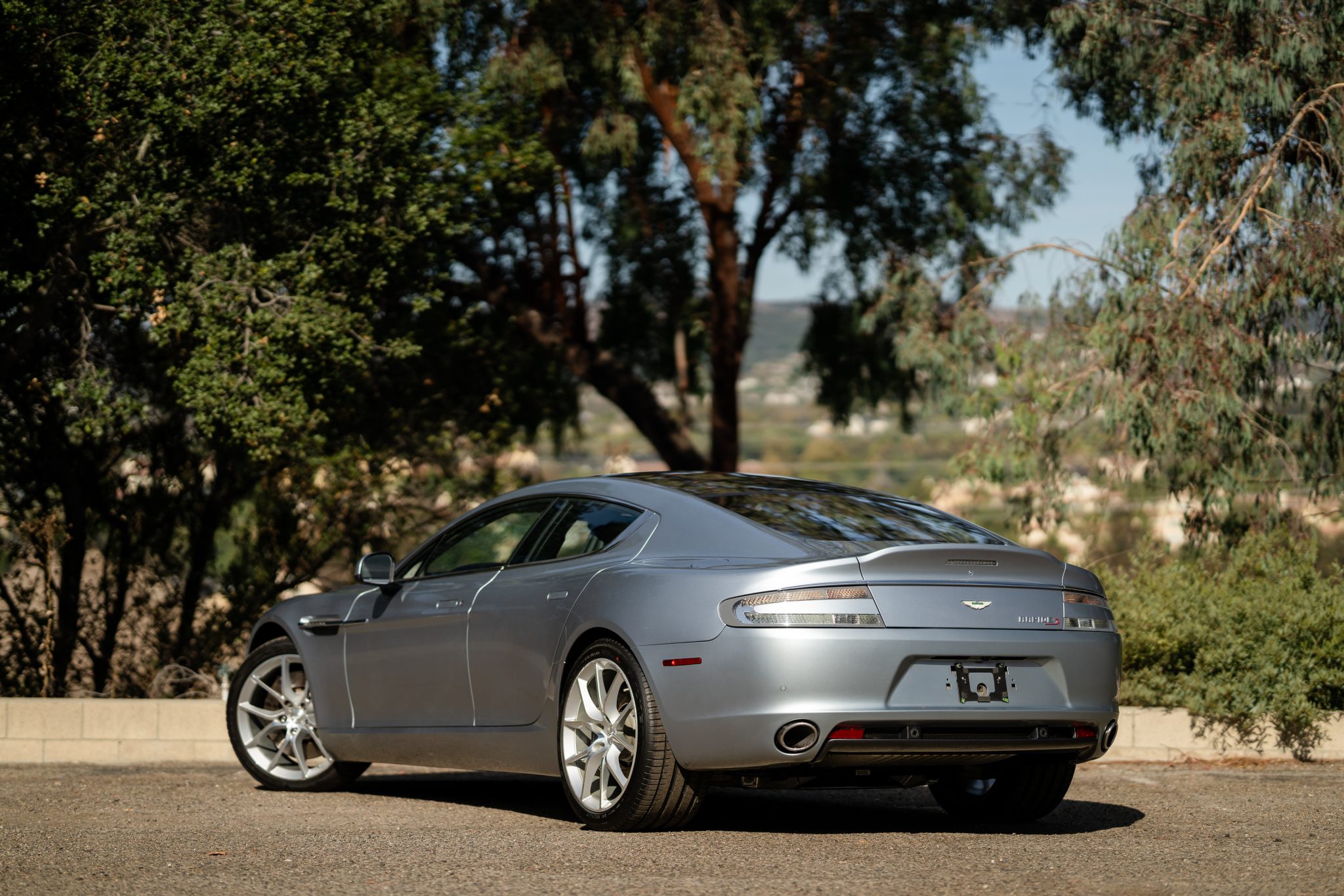 Aston Martin Rapide 