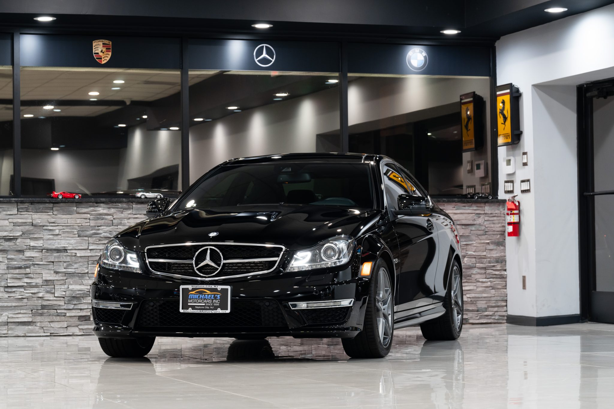 Mercedes-Benz W204 C63 AMG 