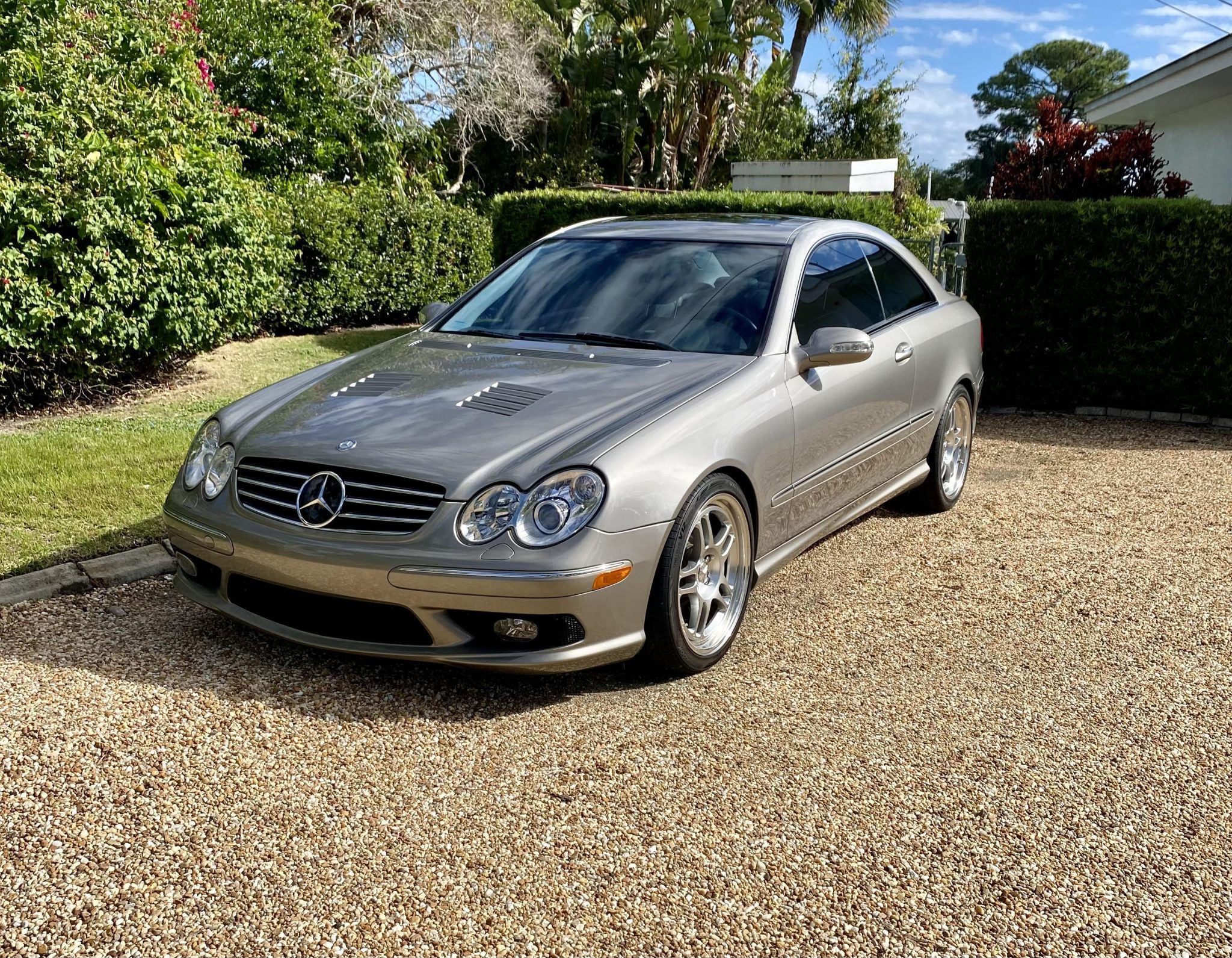 Mercedes-Benz CLK-Class 